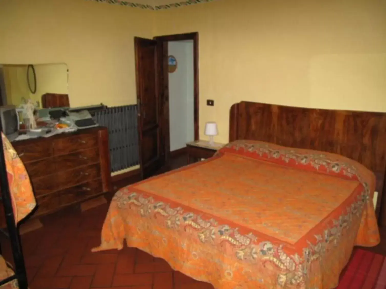 Bed in B&B e Locazioni Turistiche Antico Borgo Toscano