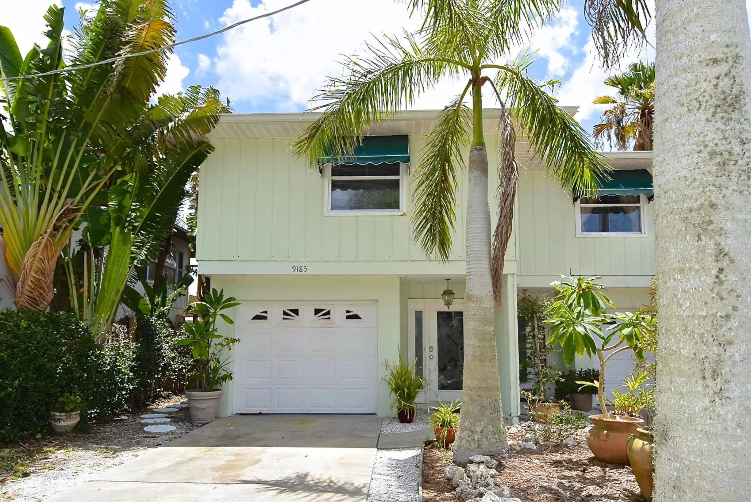 Property building in Turtle Beach Resort Property building in Turtle Beach Resort