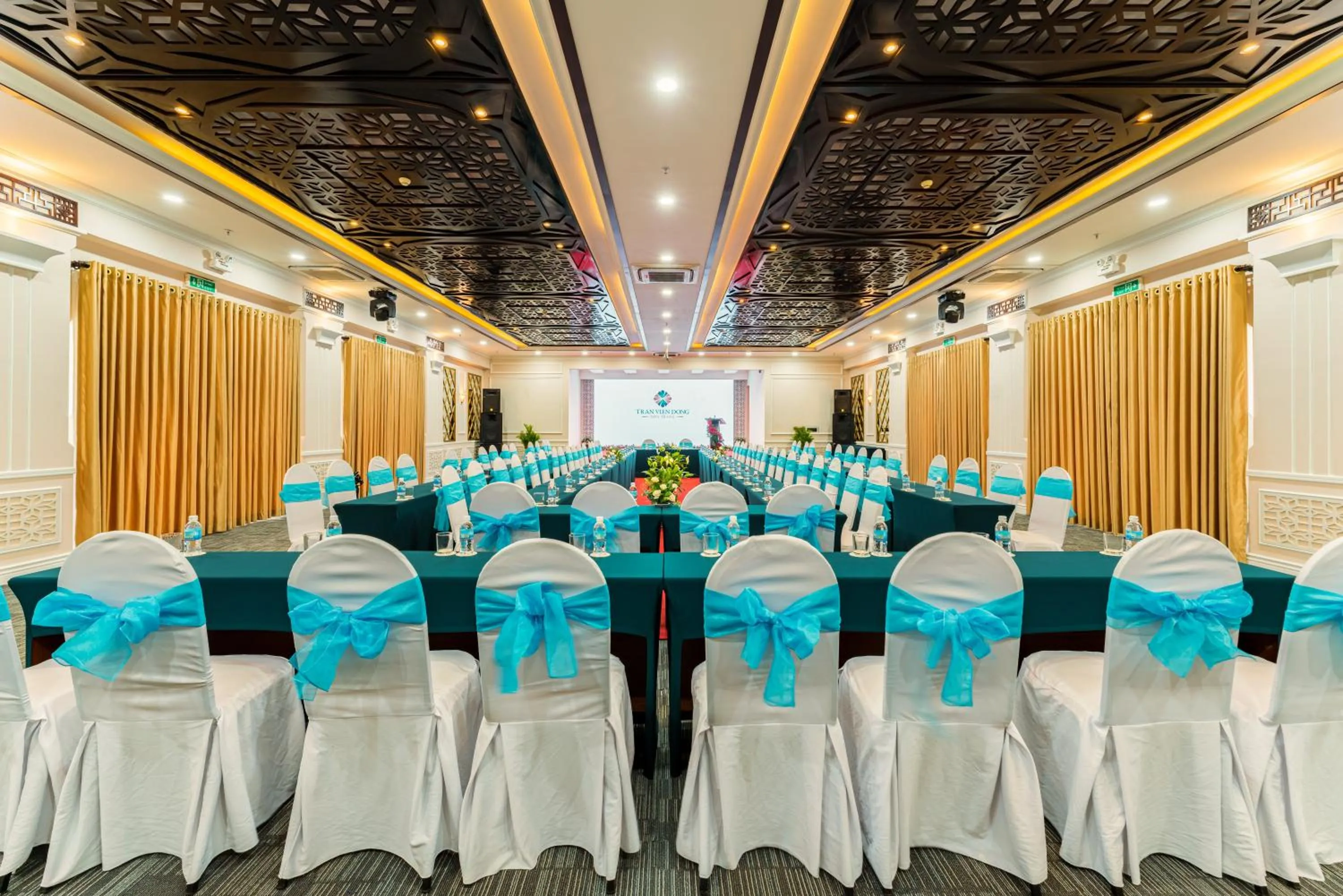 Meeting/conference room in Tran Vien Dong Hotel