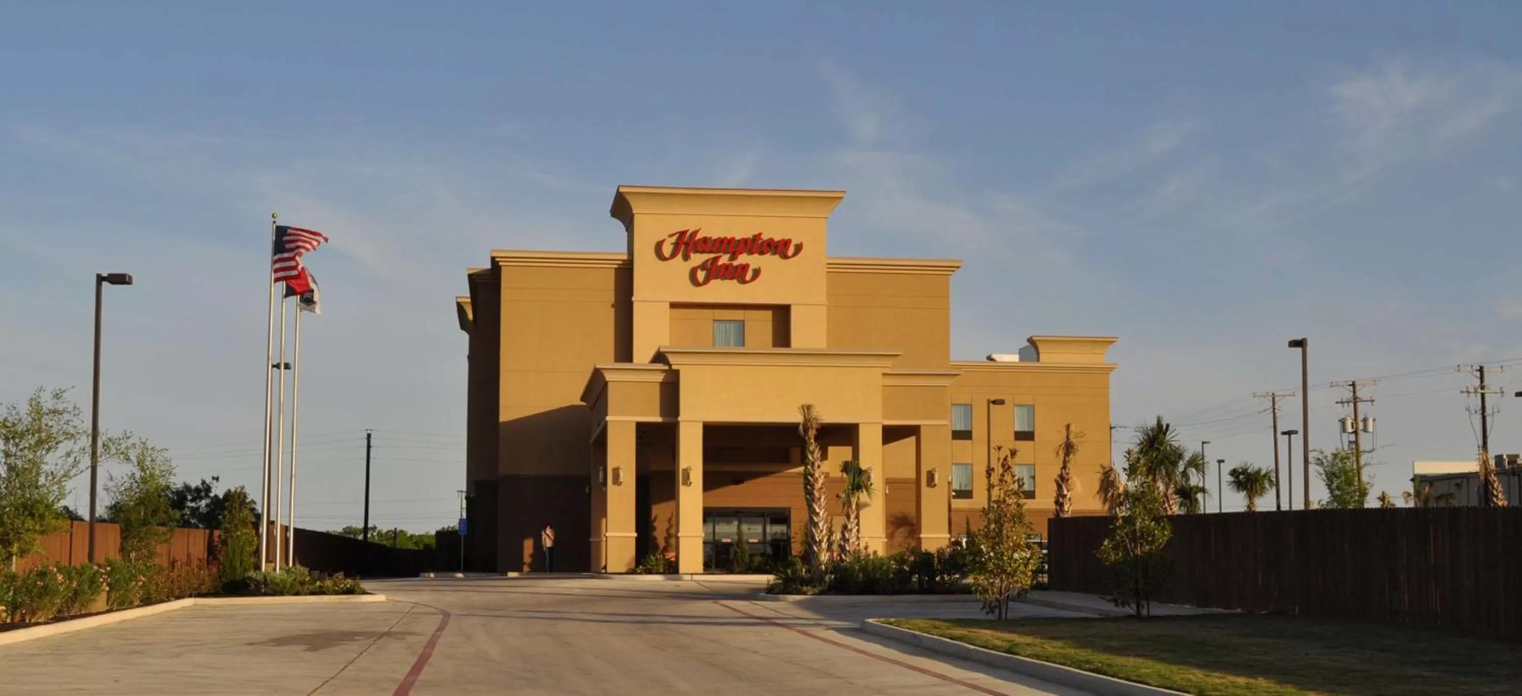 Property building in Hampton Inn Pleasanton