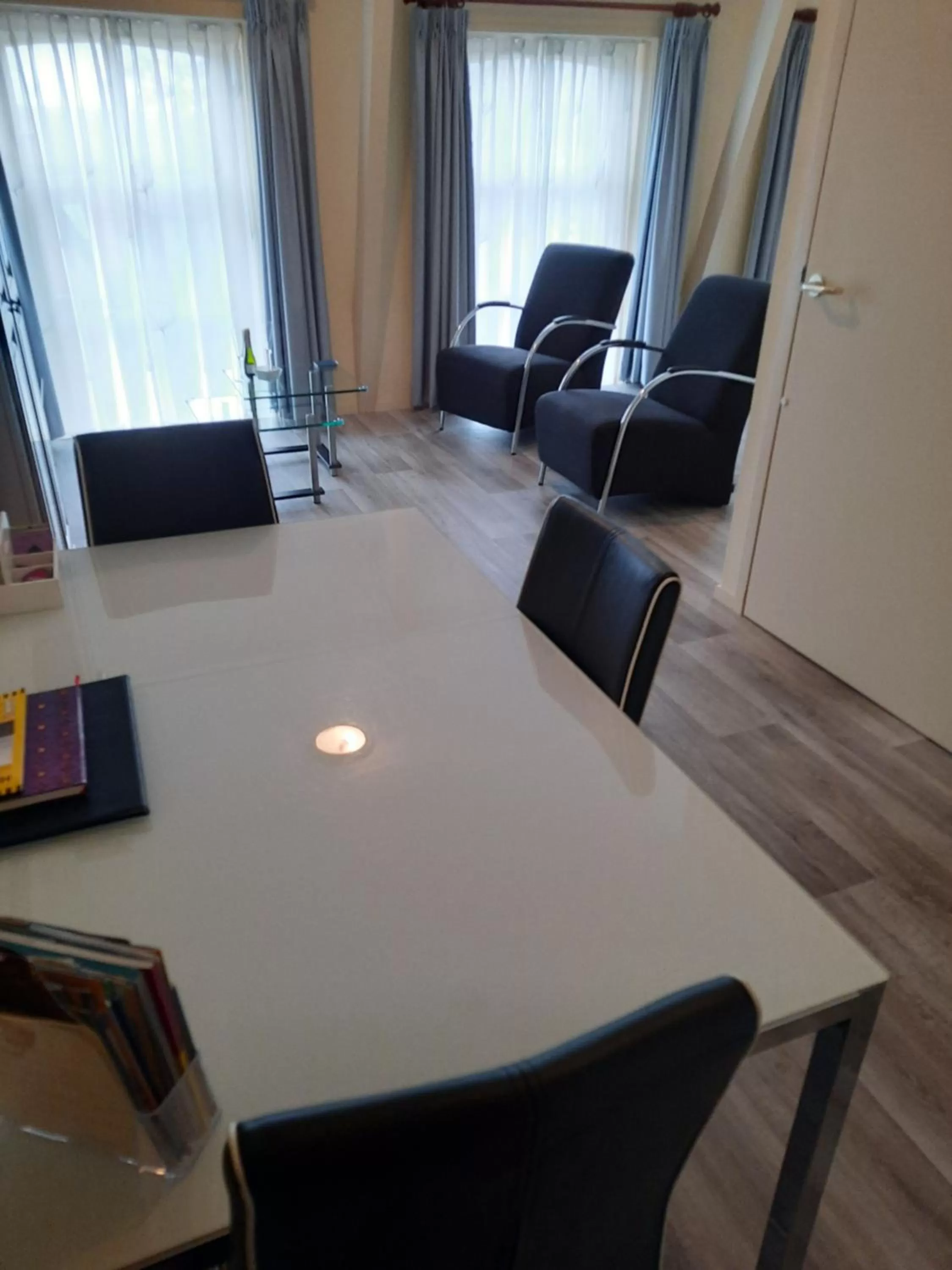 Dining Area in Logement 'De witte klok'