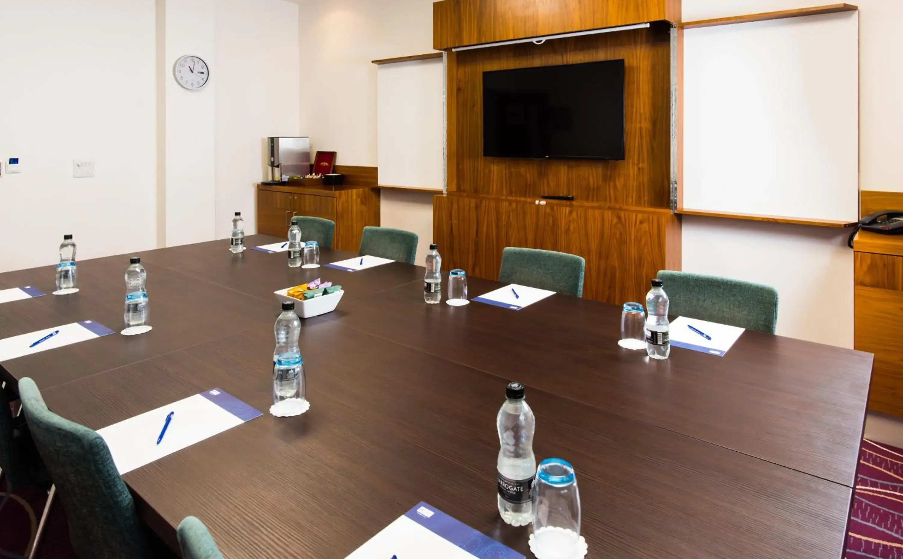Meeting/conference room in Holiday Inn Express Tamworth