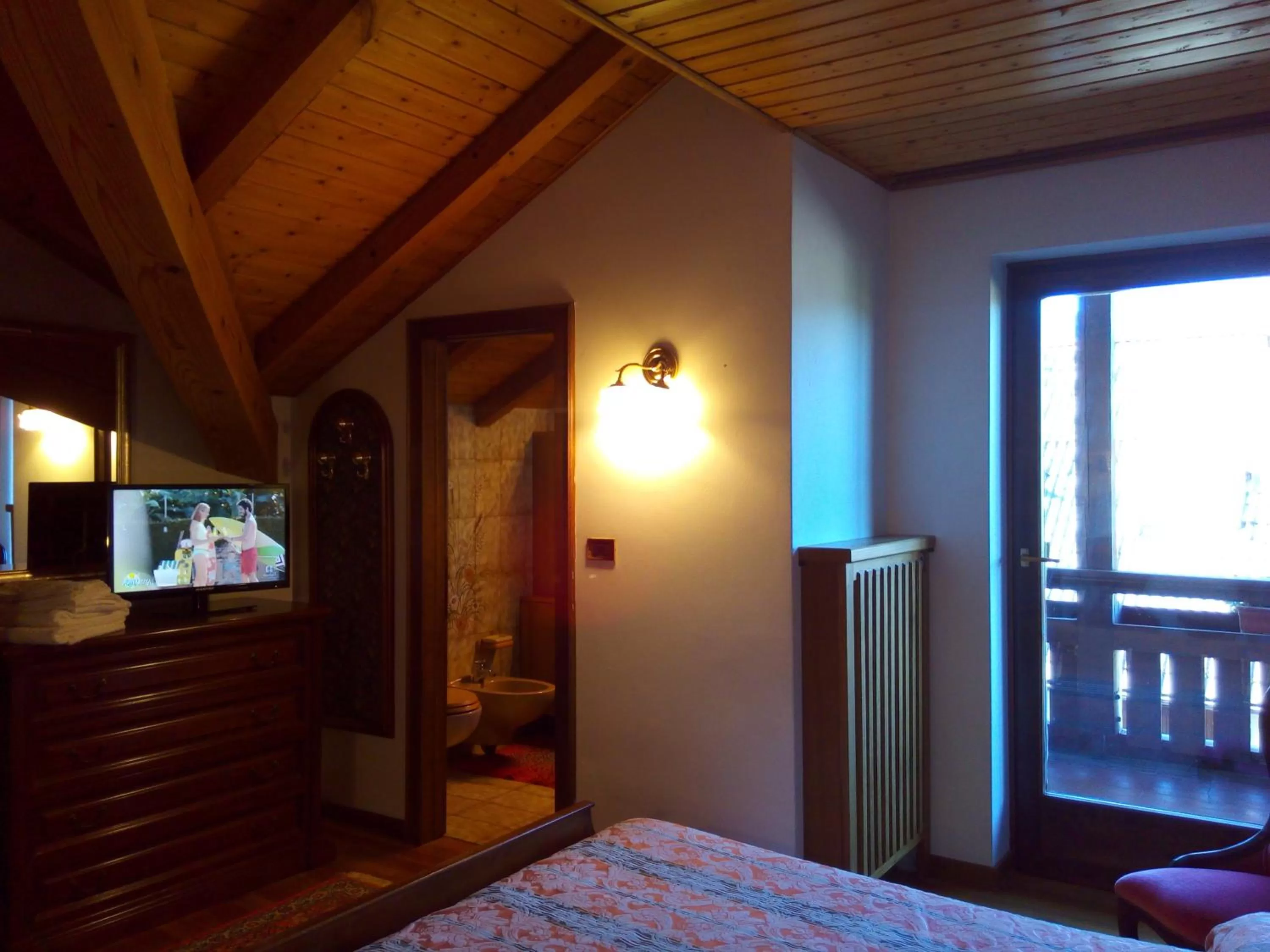 Bathroom, Bed in B&B Casa Bazzanella