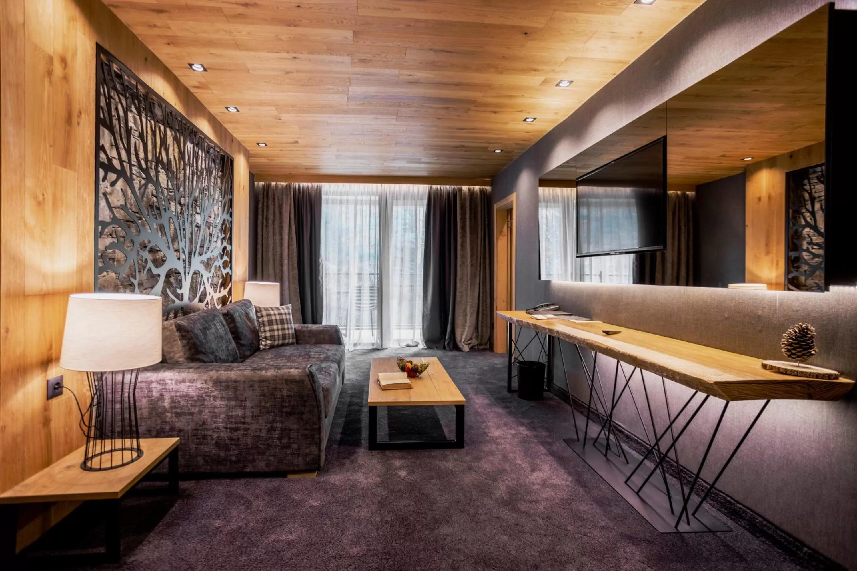 Living room, Bed in Kashmir Wellness & SPA Hotel Adults Only