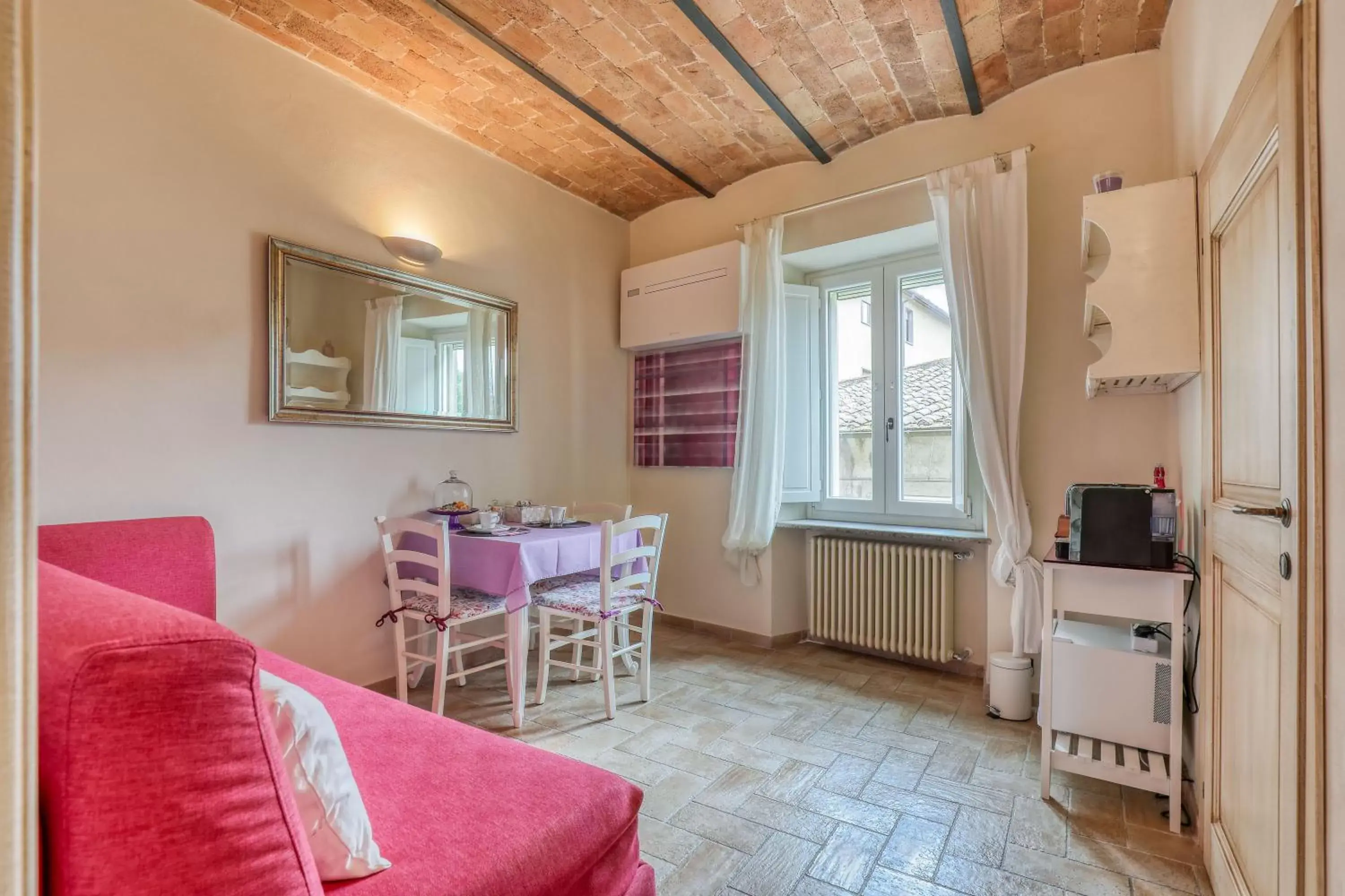 Living room, Dining Area in Viterbo Antica