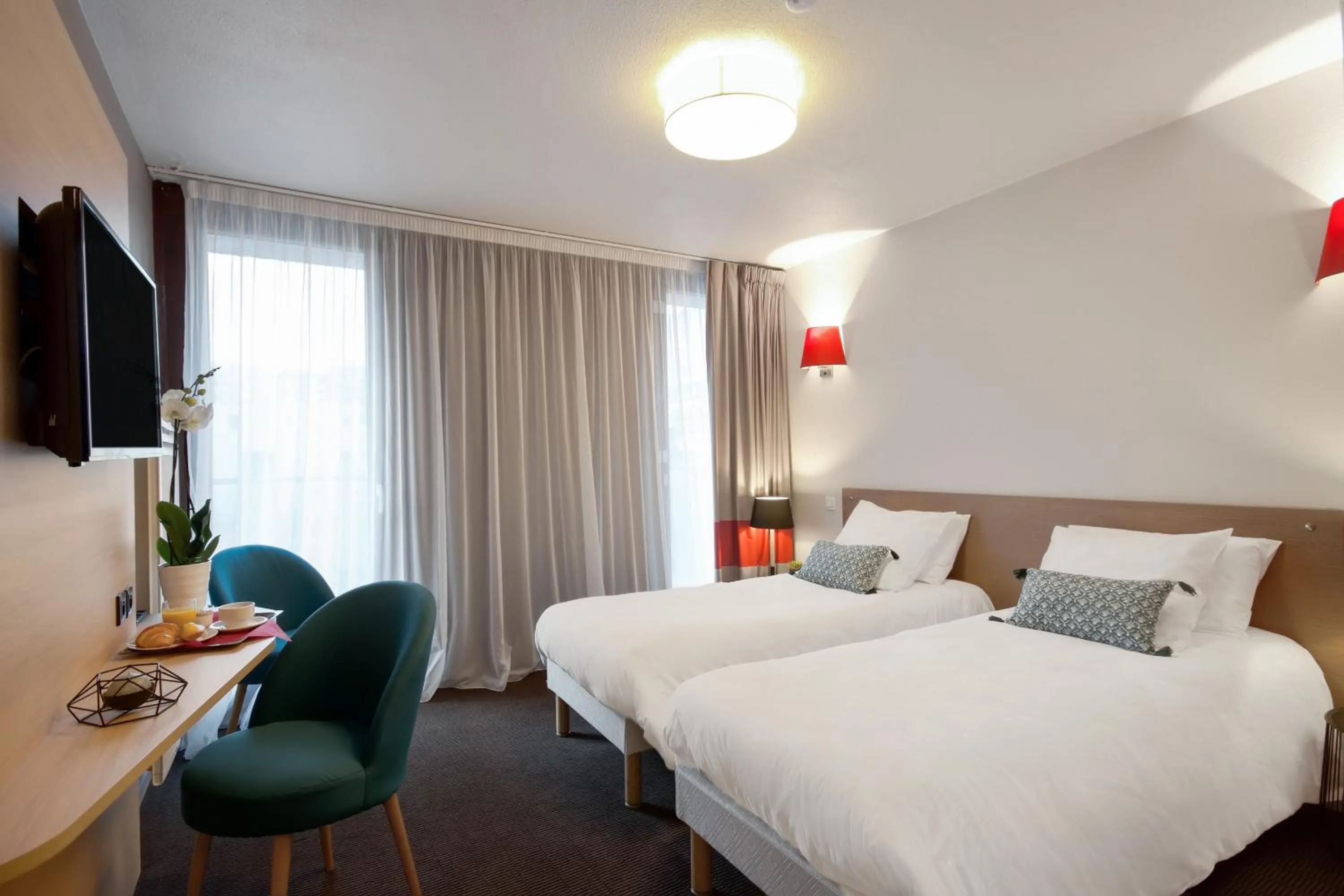 Bed in Appart'City Confort Lille Grand Palais