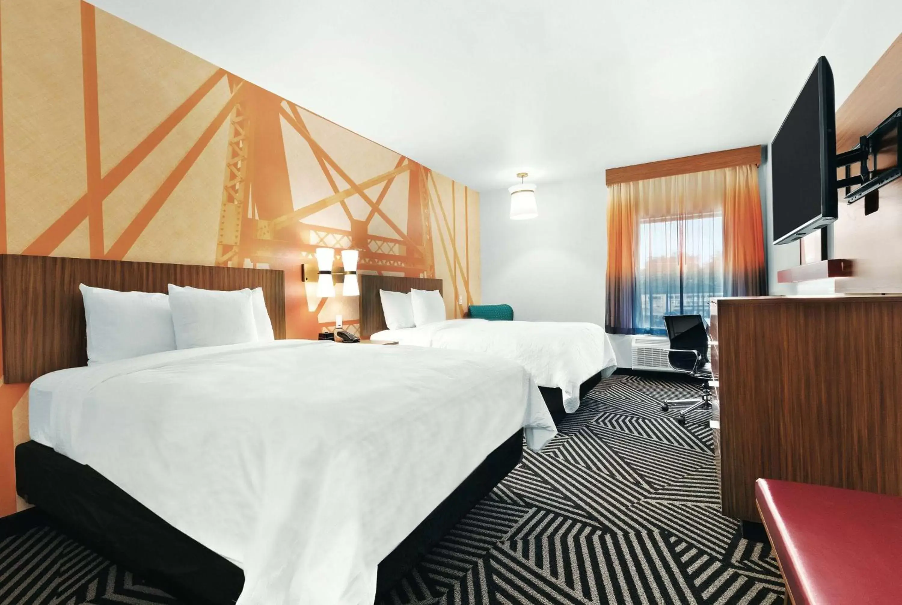 Photo of the whole room, Bed in La Quinta by Wyndham Waco Baylor Downtown Photo of the whole room, Bed in La Quinta by Wyndham Waco Baylor Downtown