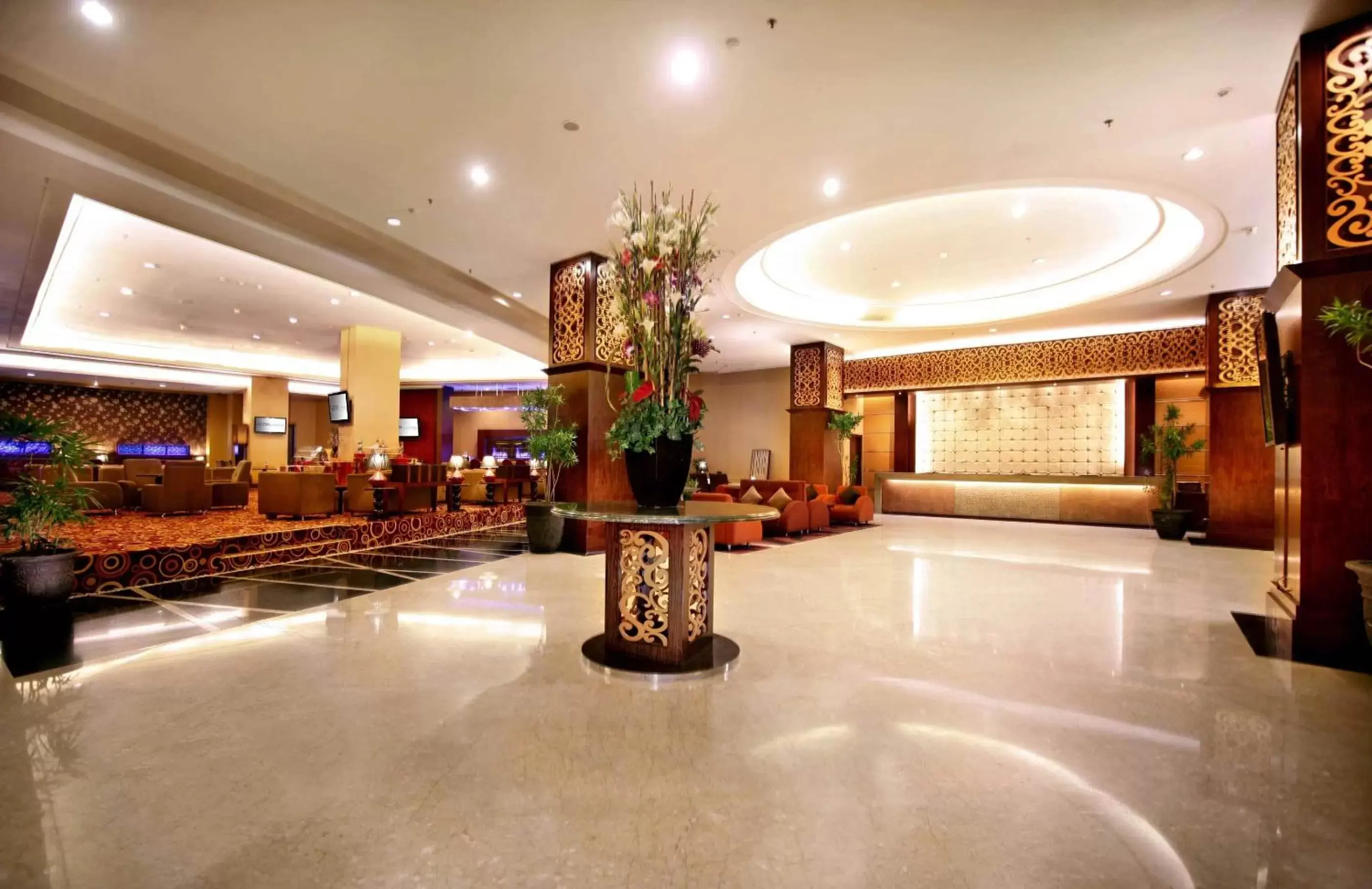 Lobby or reception, Lobby/Reception in ASTON Samarinda Hotel and Convention Center