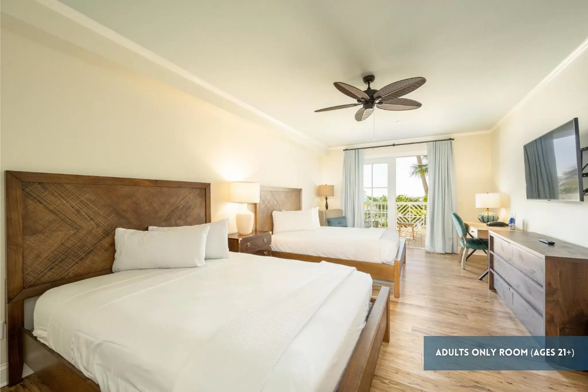 Photo of the whole room, Bed in Grassy Flats Resort & Beach Club Photo of the whole room, Bed in Grassy Flats Resort & Beach Club