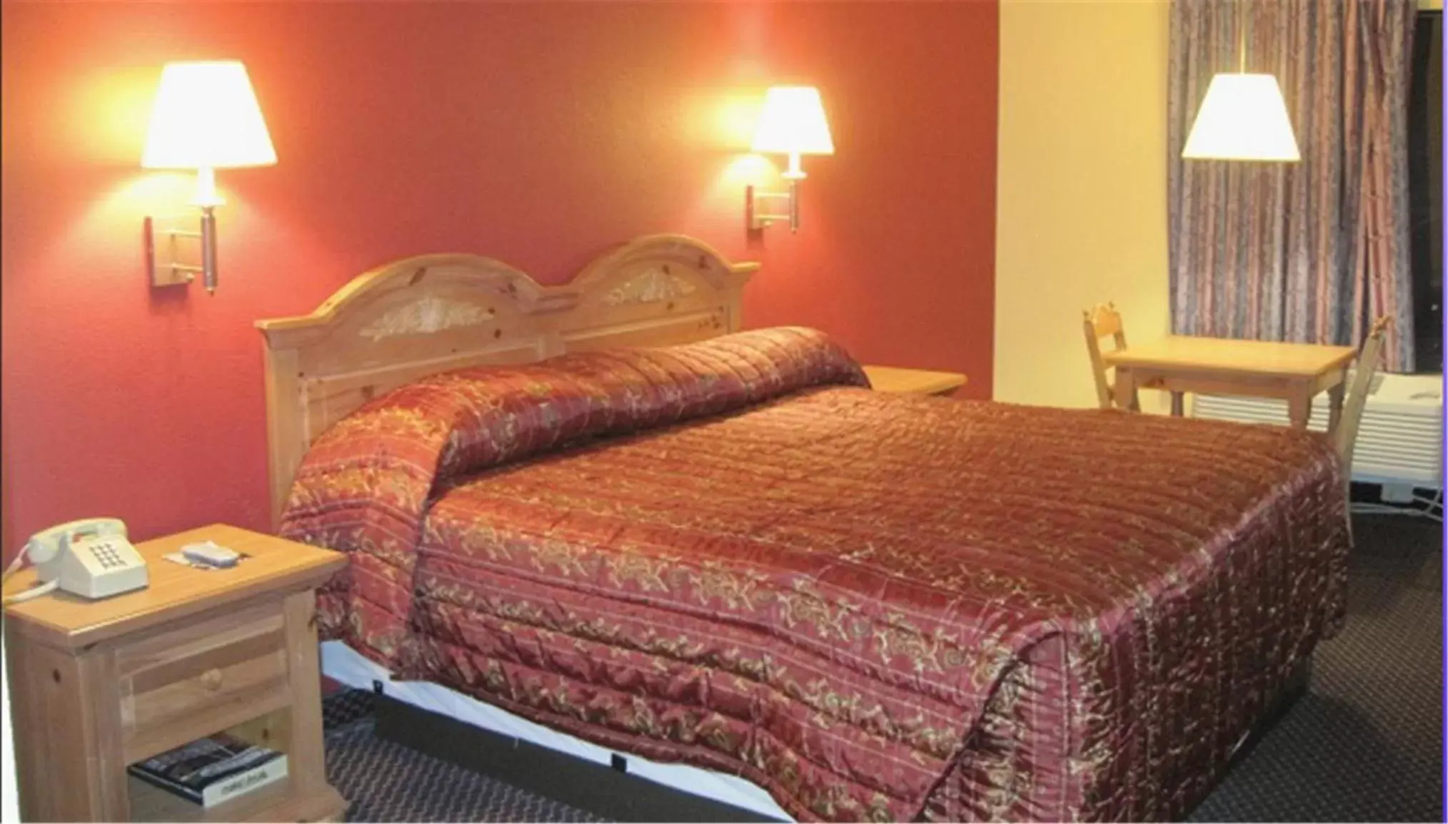 Bed in Bestway Inn