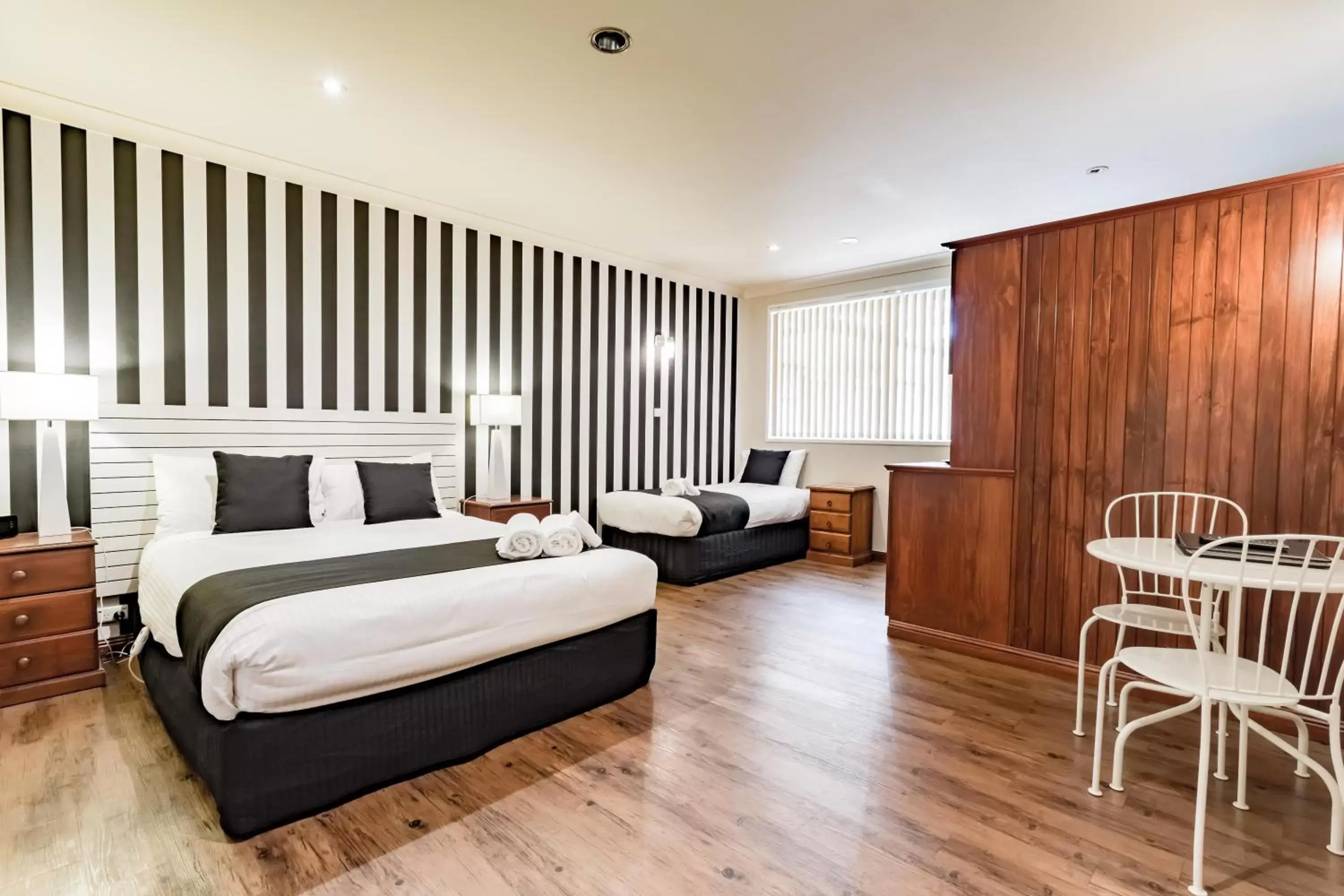 Bed in Bundanoon Country Inn Motel Bed in Bundanoon Country Inn Motel