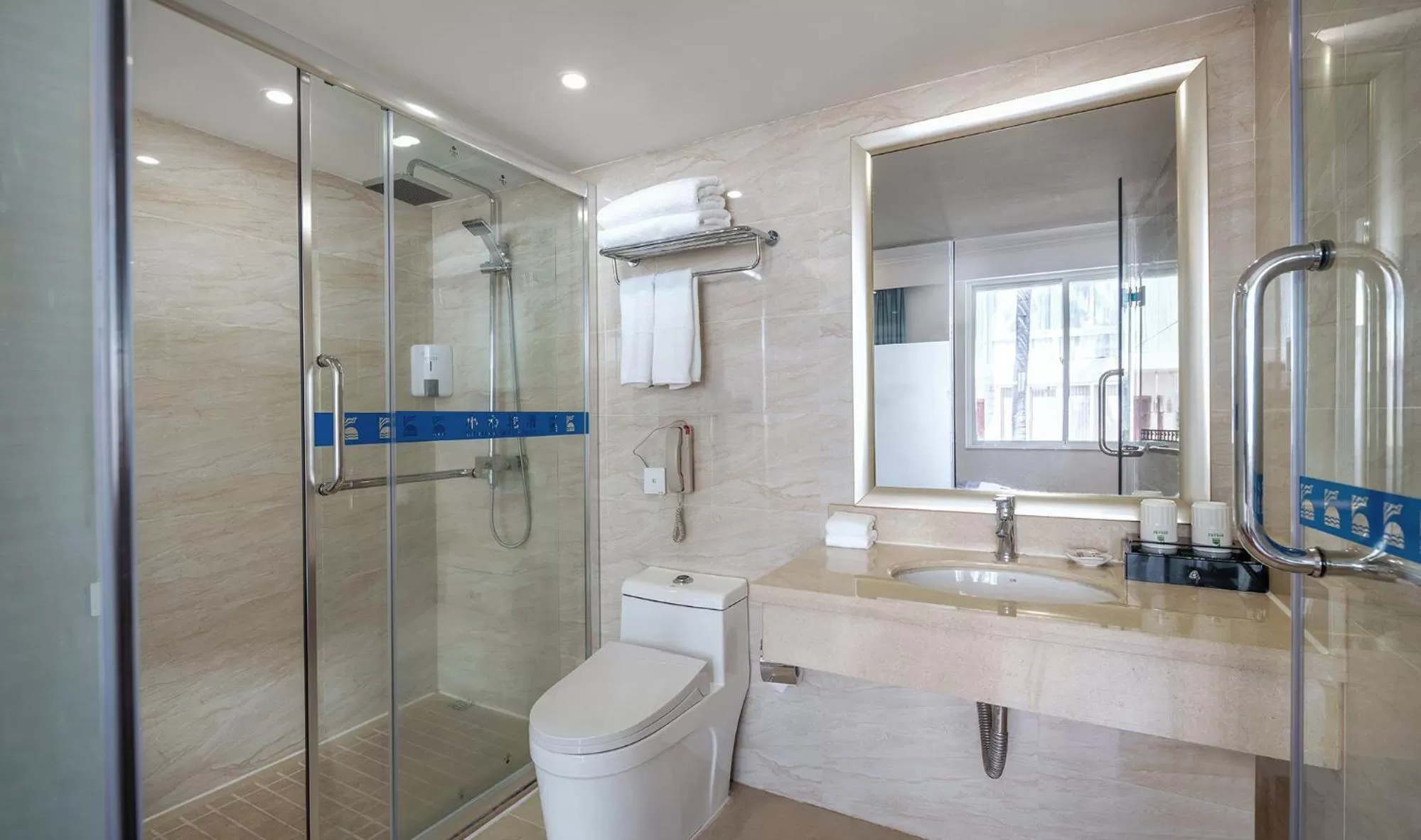 Bathroom in Sanya South China Hotel