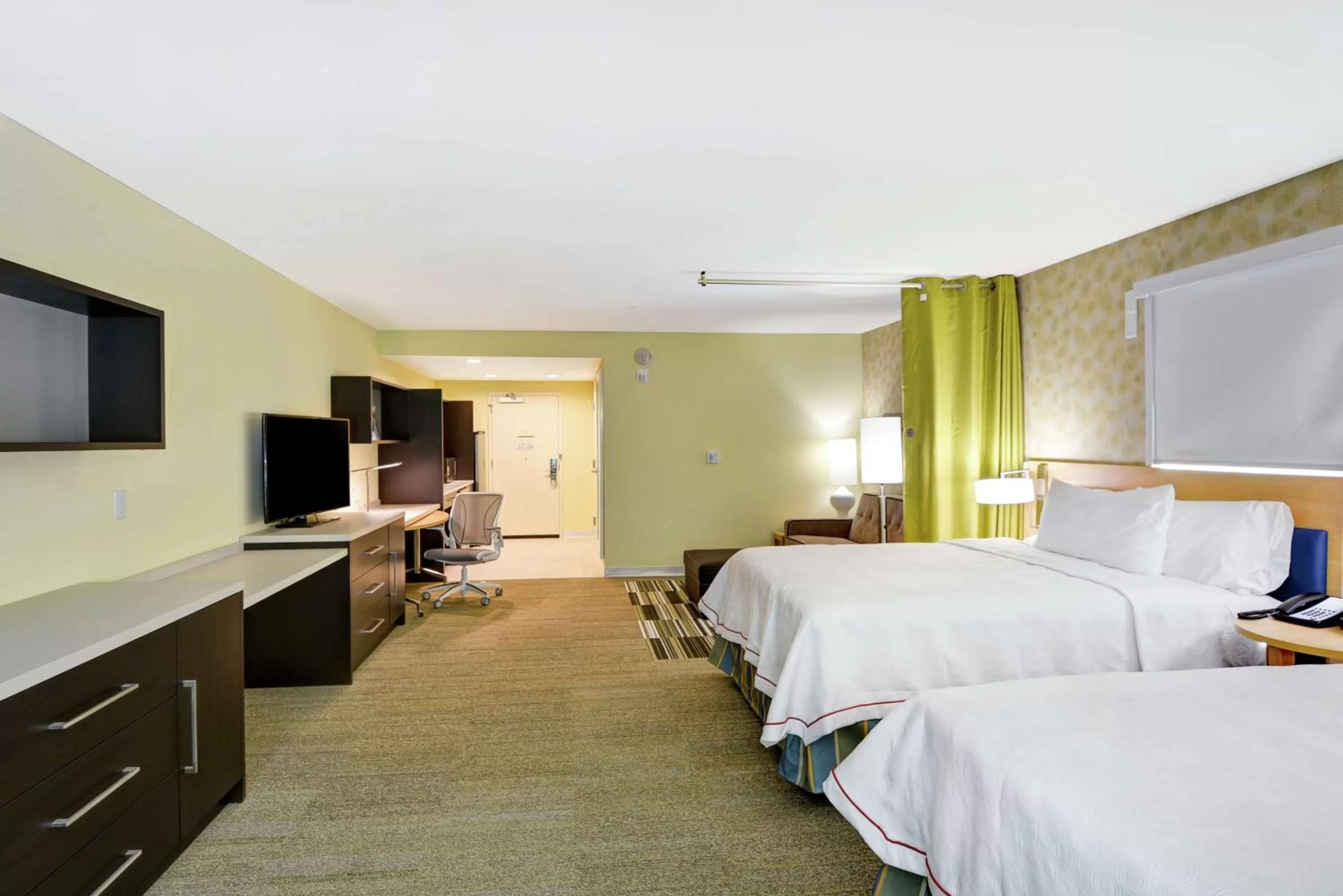 Bedroom, Bed in Home2 Suites By Hilton Hilton Head