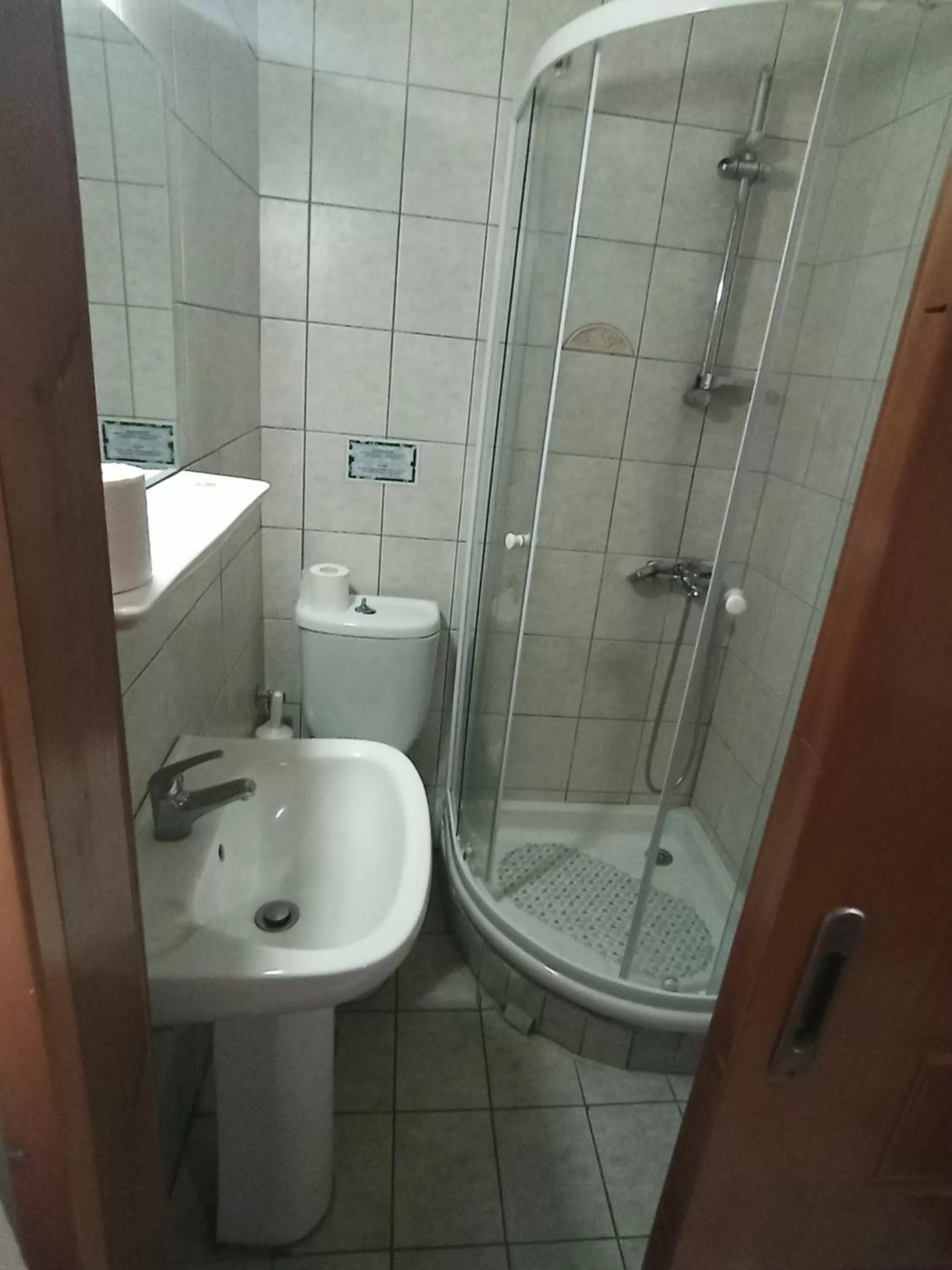 Bedroom, Bathroom in Piraeus Acropole Hotel