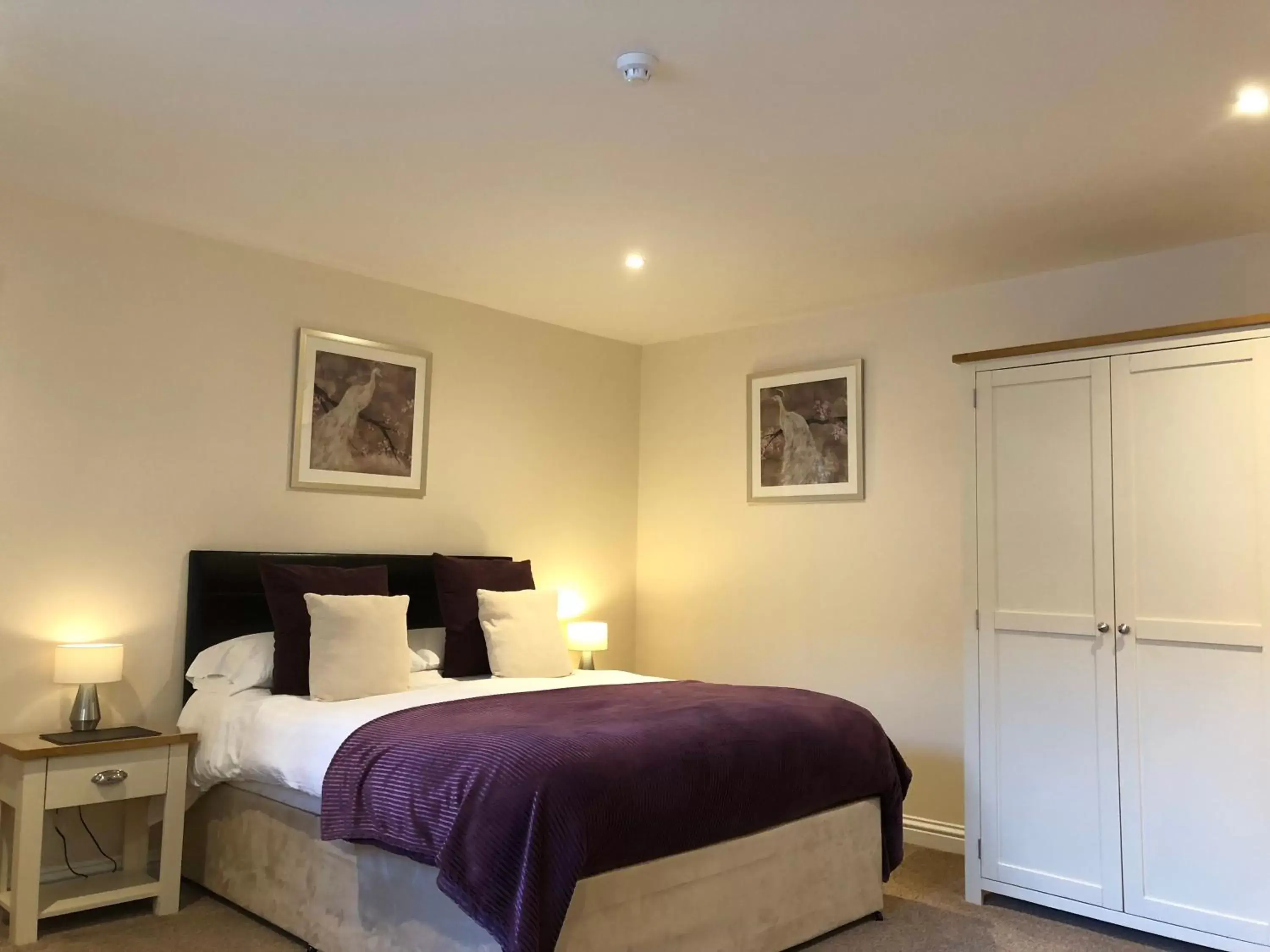 Bedroom, Bed in Fir Tree Barn