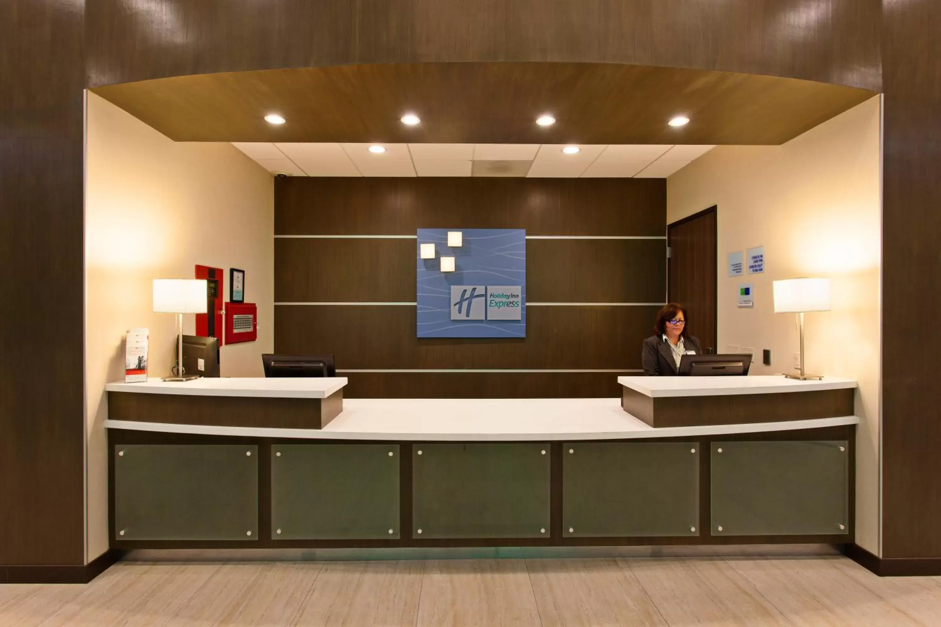 Property building, Lobby/Reception in Holiday Inn Express North Hollywood - Burbank Area, an IHG Hotel