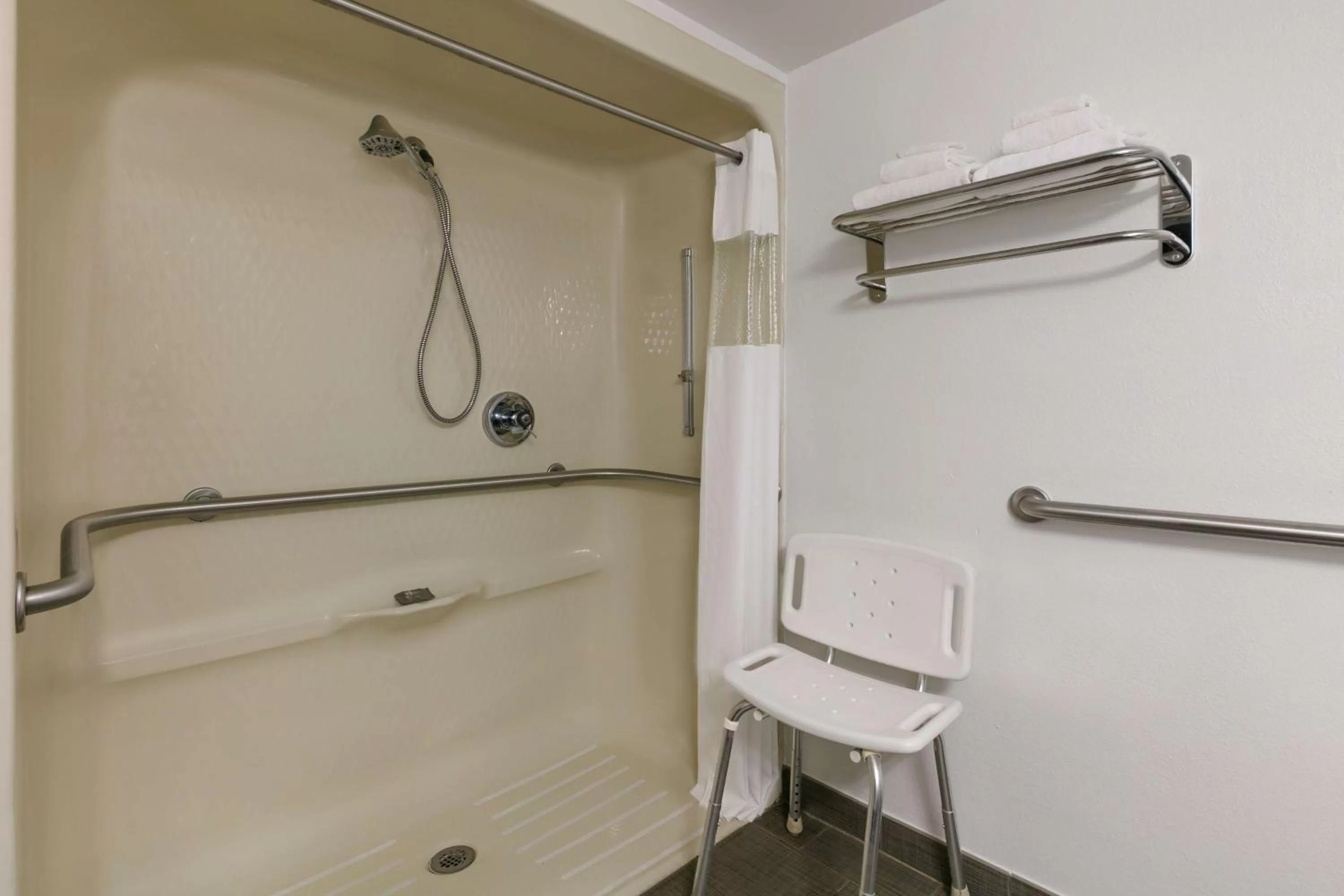 Bathroom in Country Inn & Suites by Radisson, Roanoke Rapids, NC