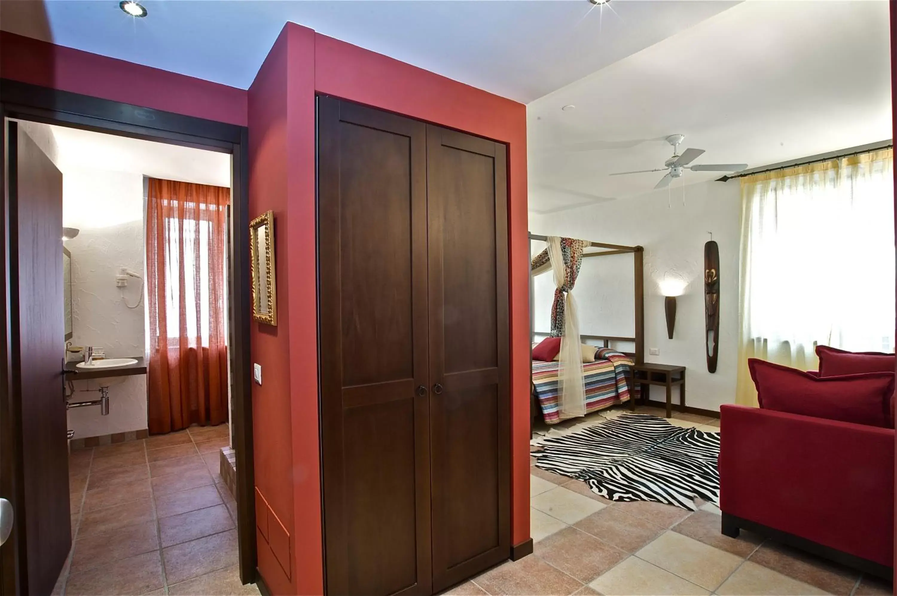 Bedroom, Seating Area in Design Suite Tirano