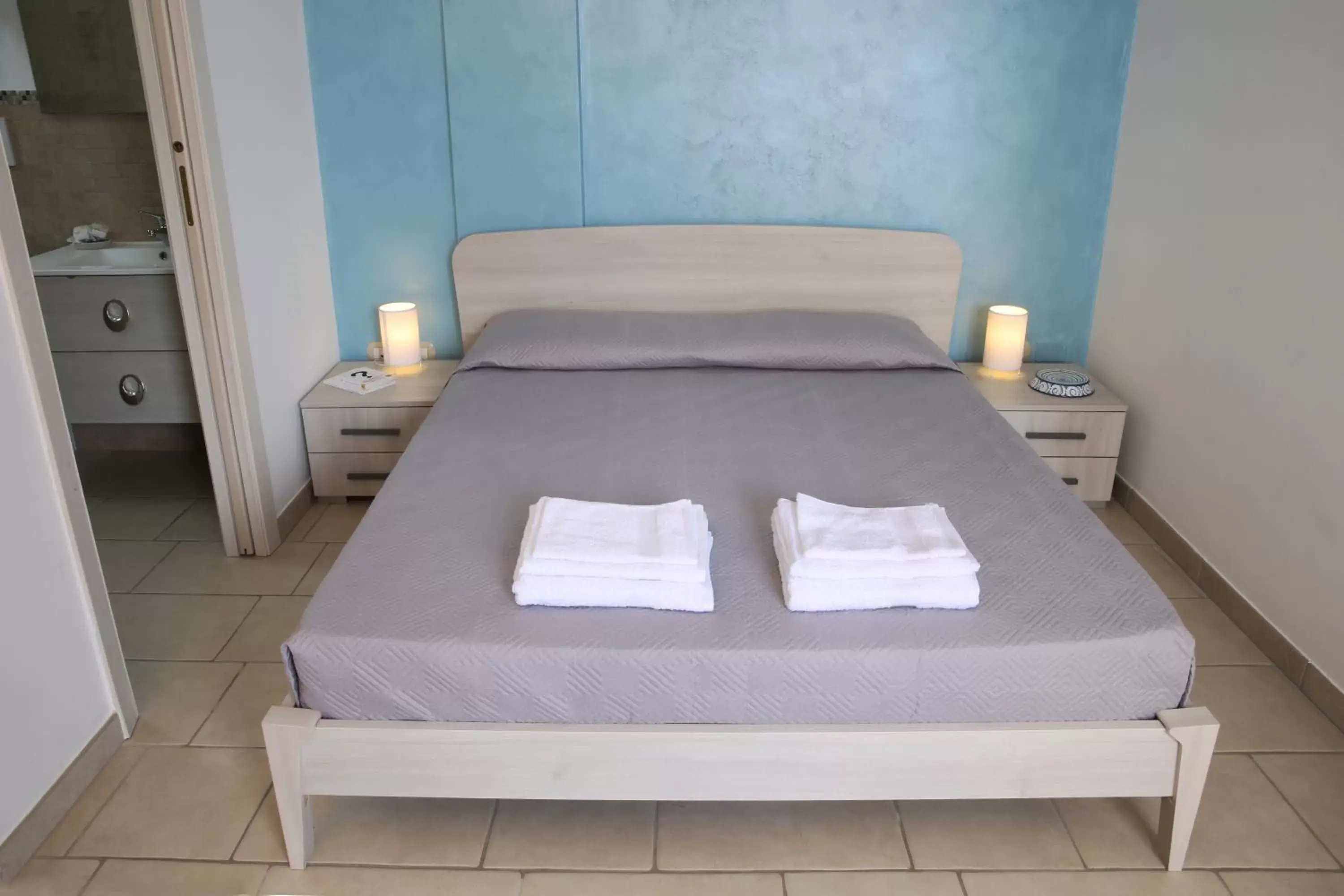 Bed in Corte Rondine B&B
