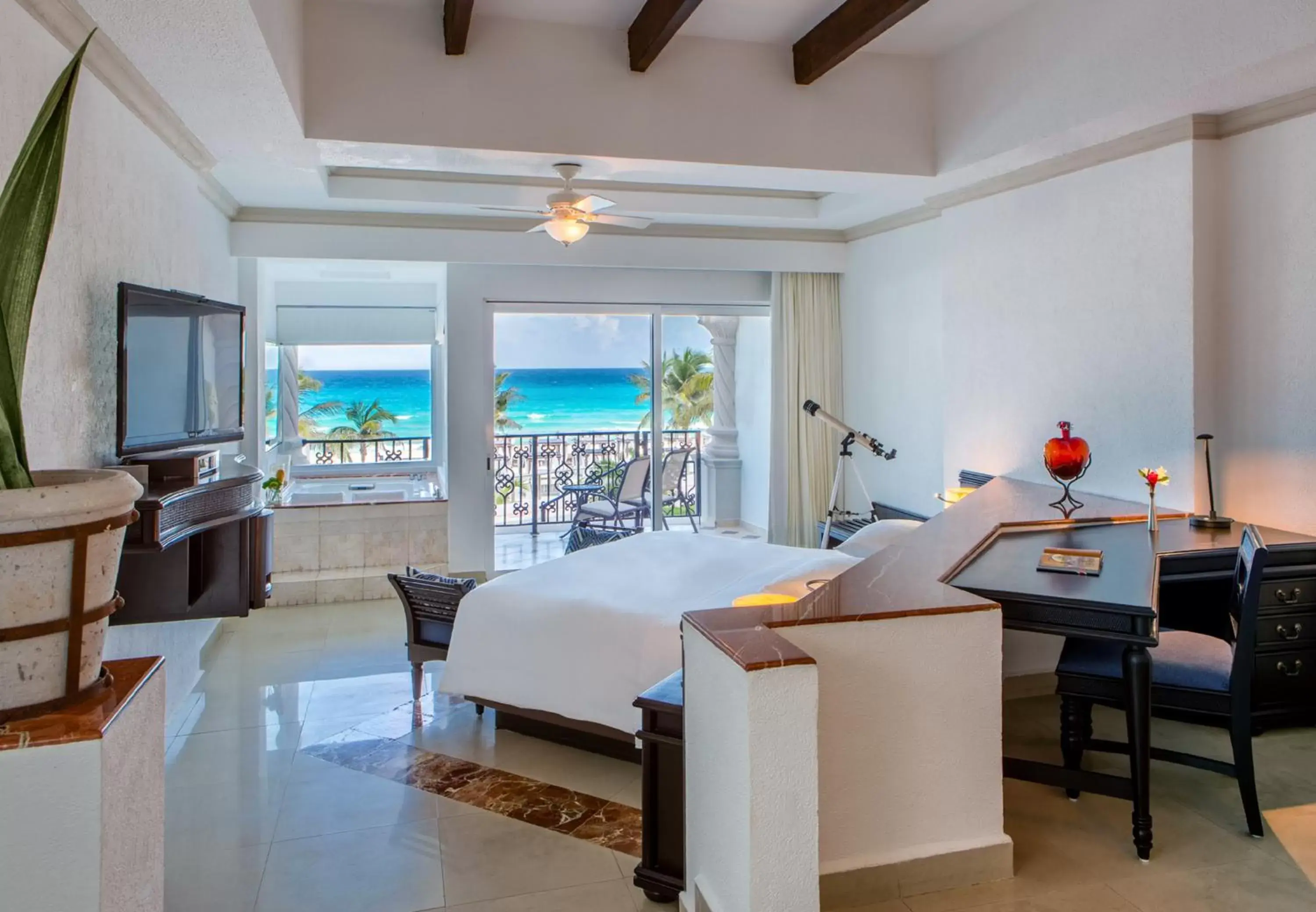 King Suite with Ocean View - Swim Up in Hyatt Zilara Cancun - All Inclusive - Adults Only