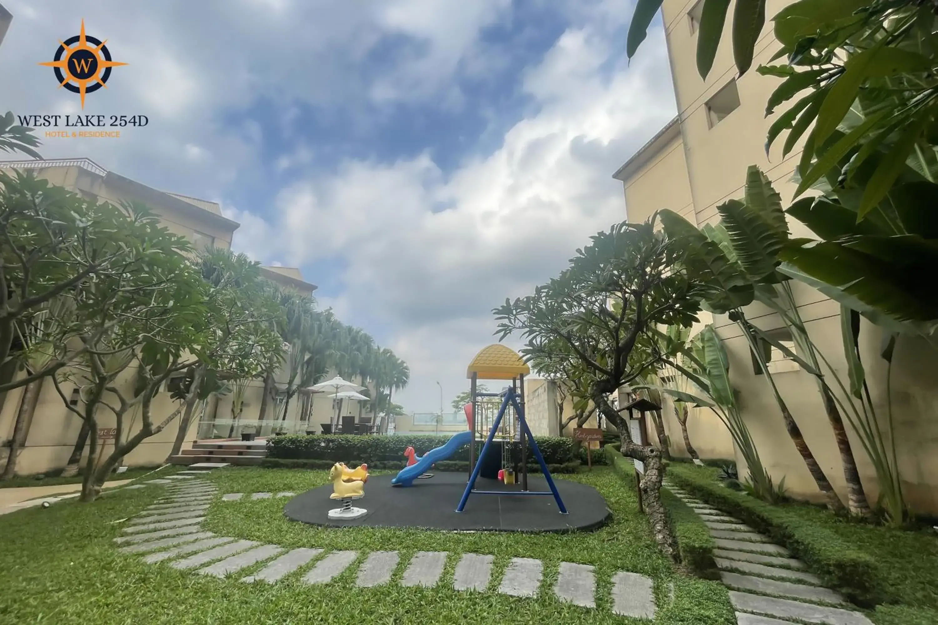 Garden, Children's Play Area in West Lake 254D Hotel & Residence