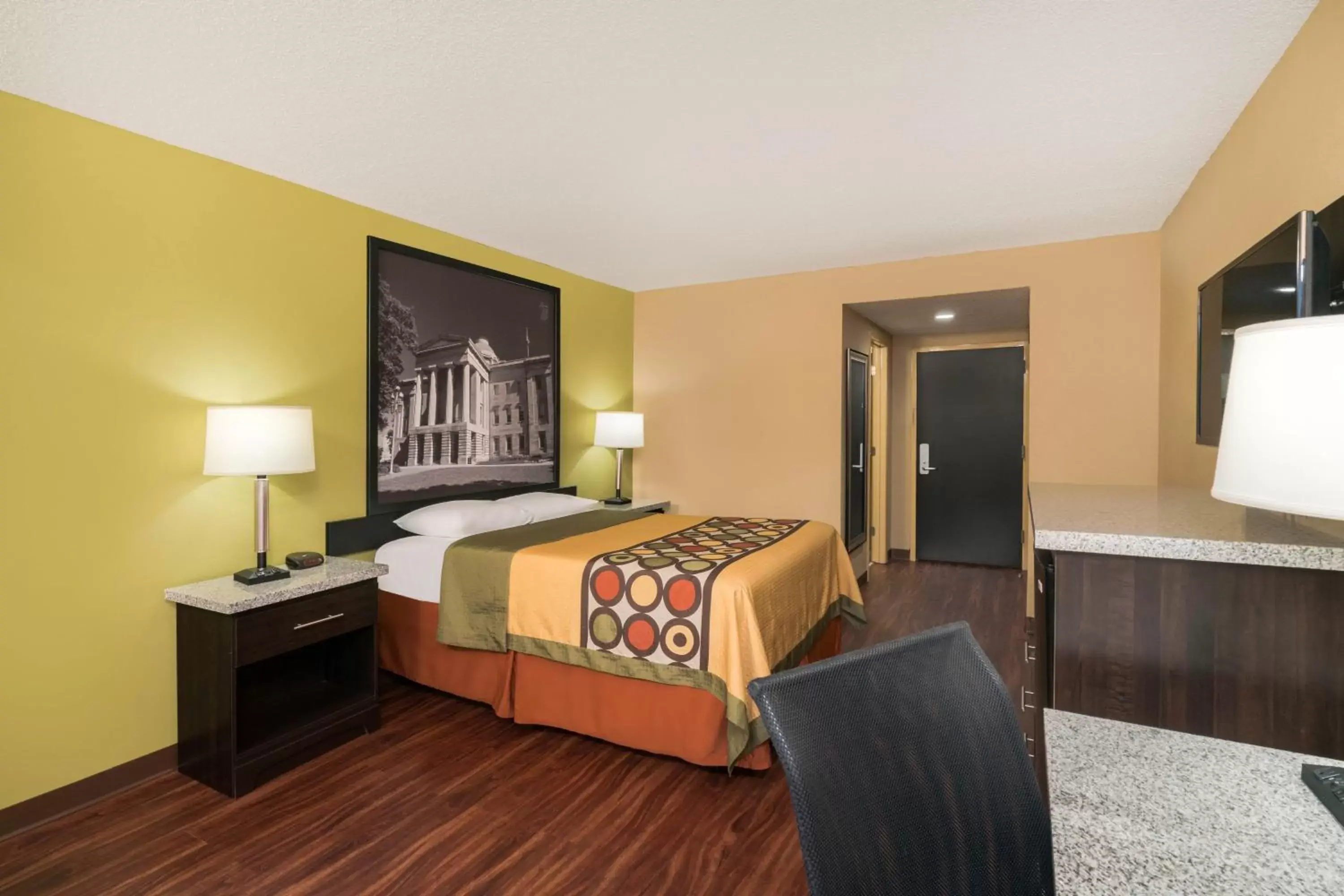 Queen Room - Mobility Access/Non-Smoking in Super 8 by Wyndham Raleigh North East