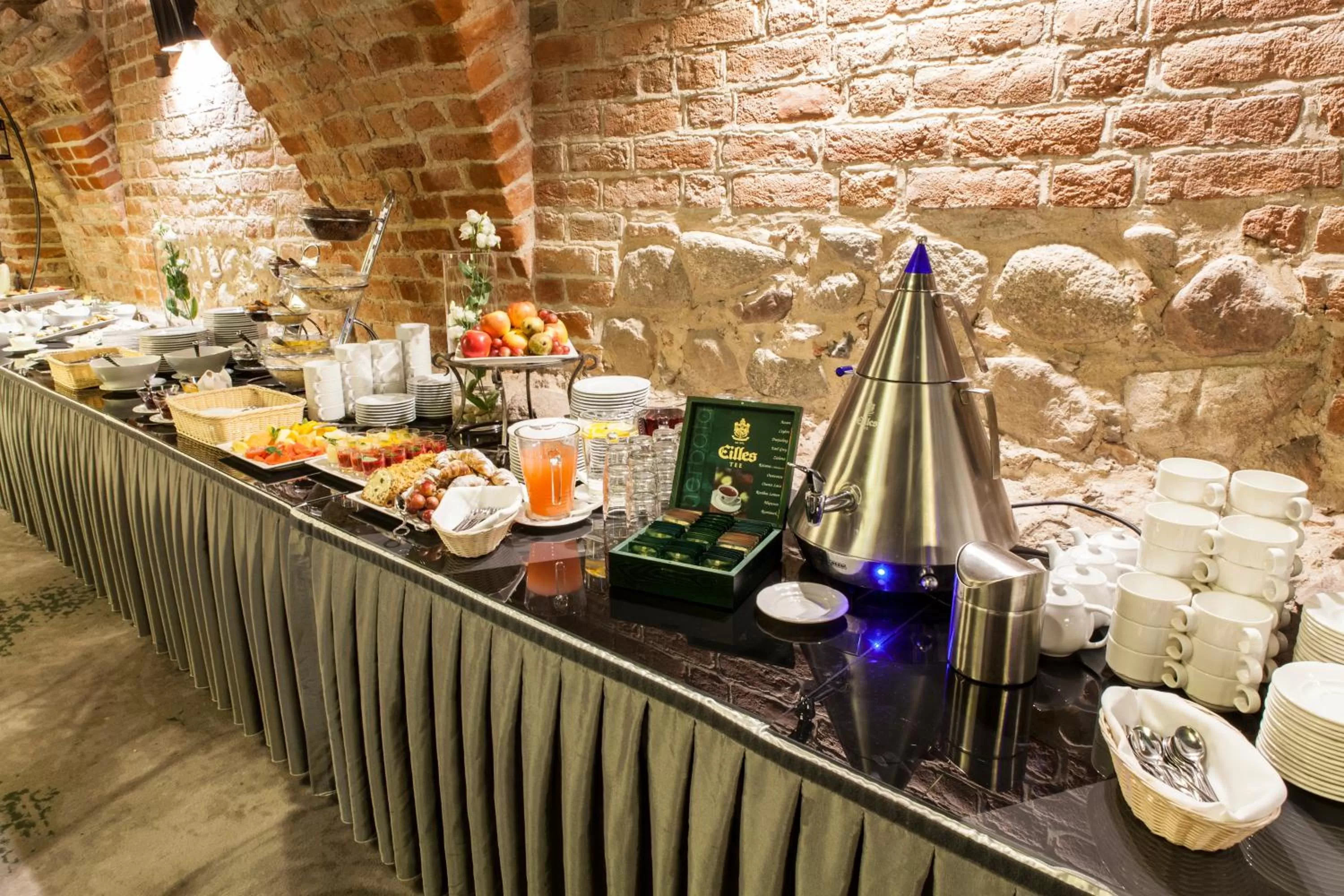 Buffet breakfast in Hotel Krasicki