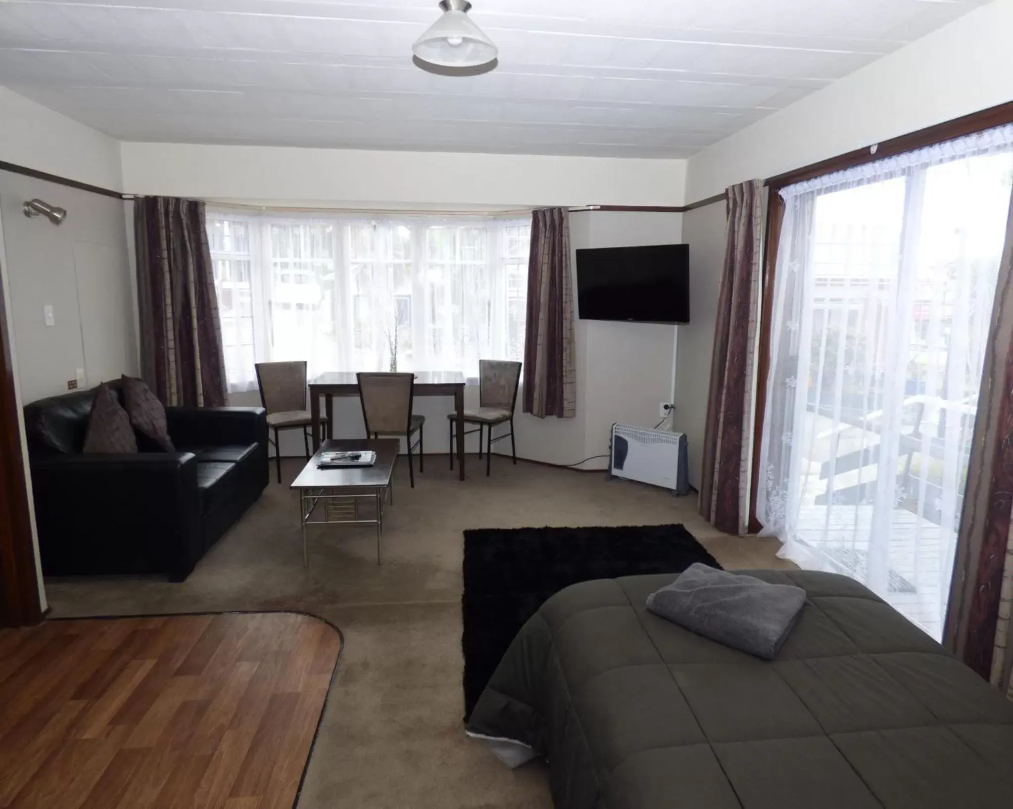 Living room, Seating Area in Anchor Motel