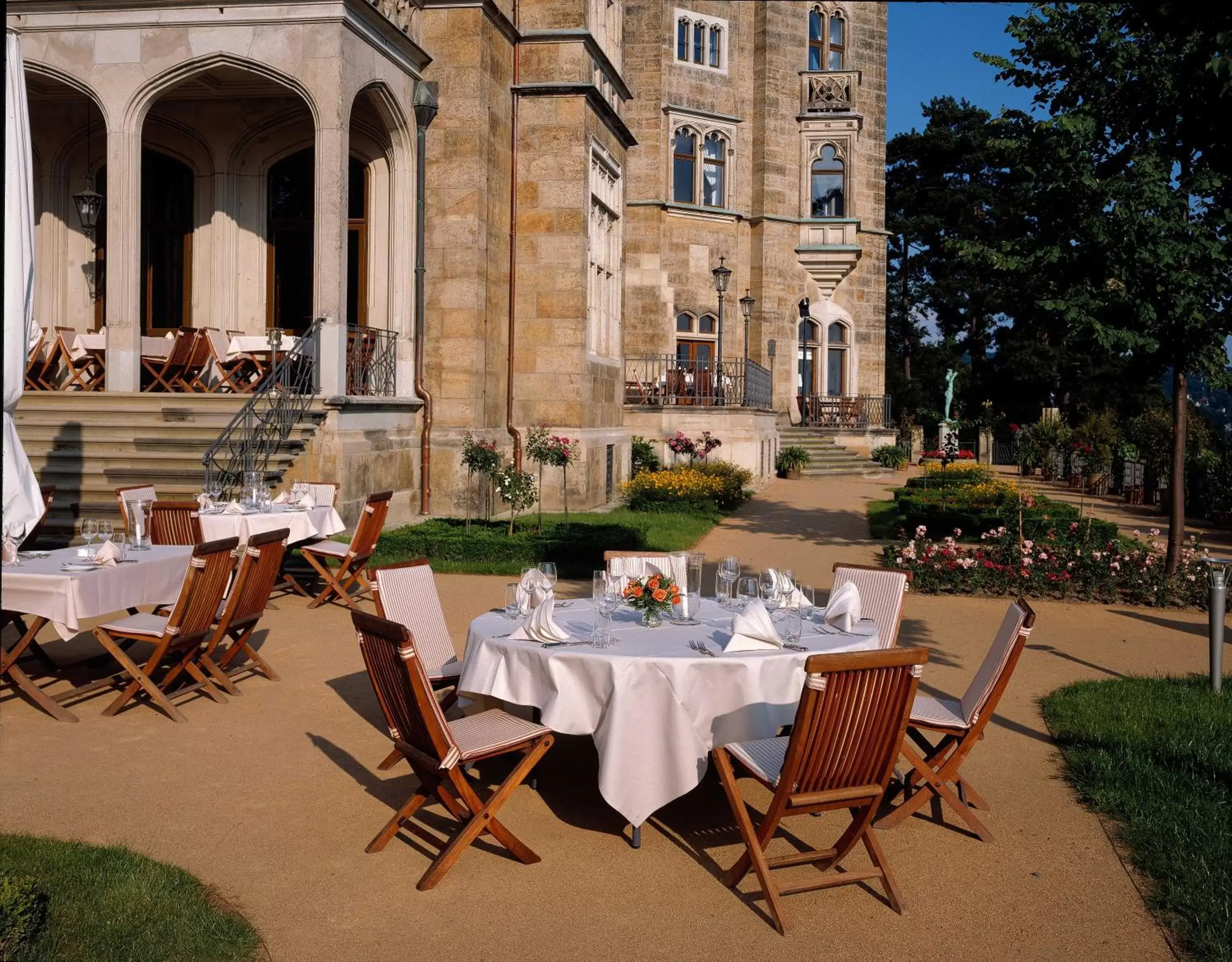 Restaurant/Places to Eat in Hotel Schloss Eckberg