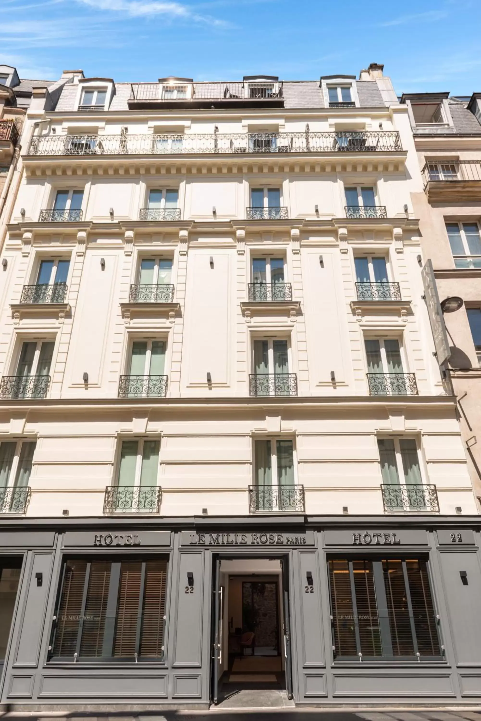 Facade/entrance, Property Building in Hôtel Le Milie Rose
