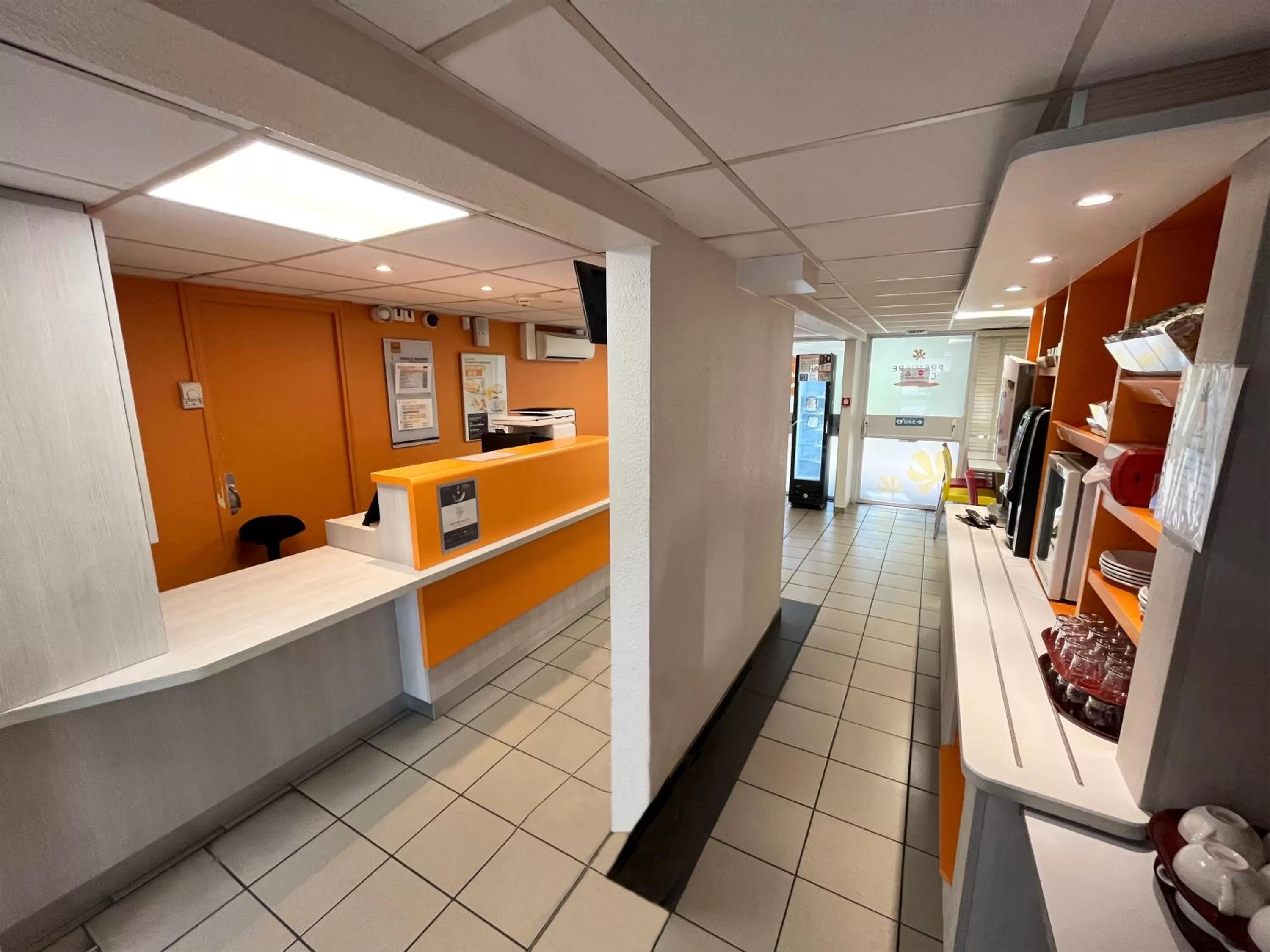 Communal lounge/ TV room in Première Classe Epinay Sur Orge Savigny Sur Orge