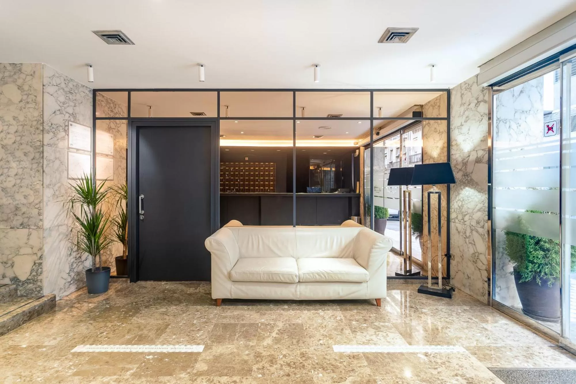 Lobby or reception in Hotel Leuka