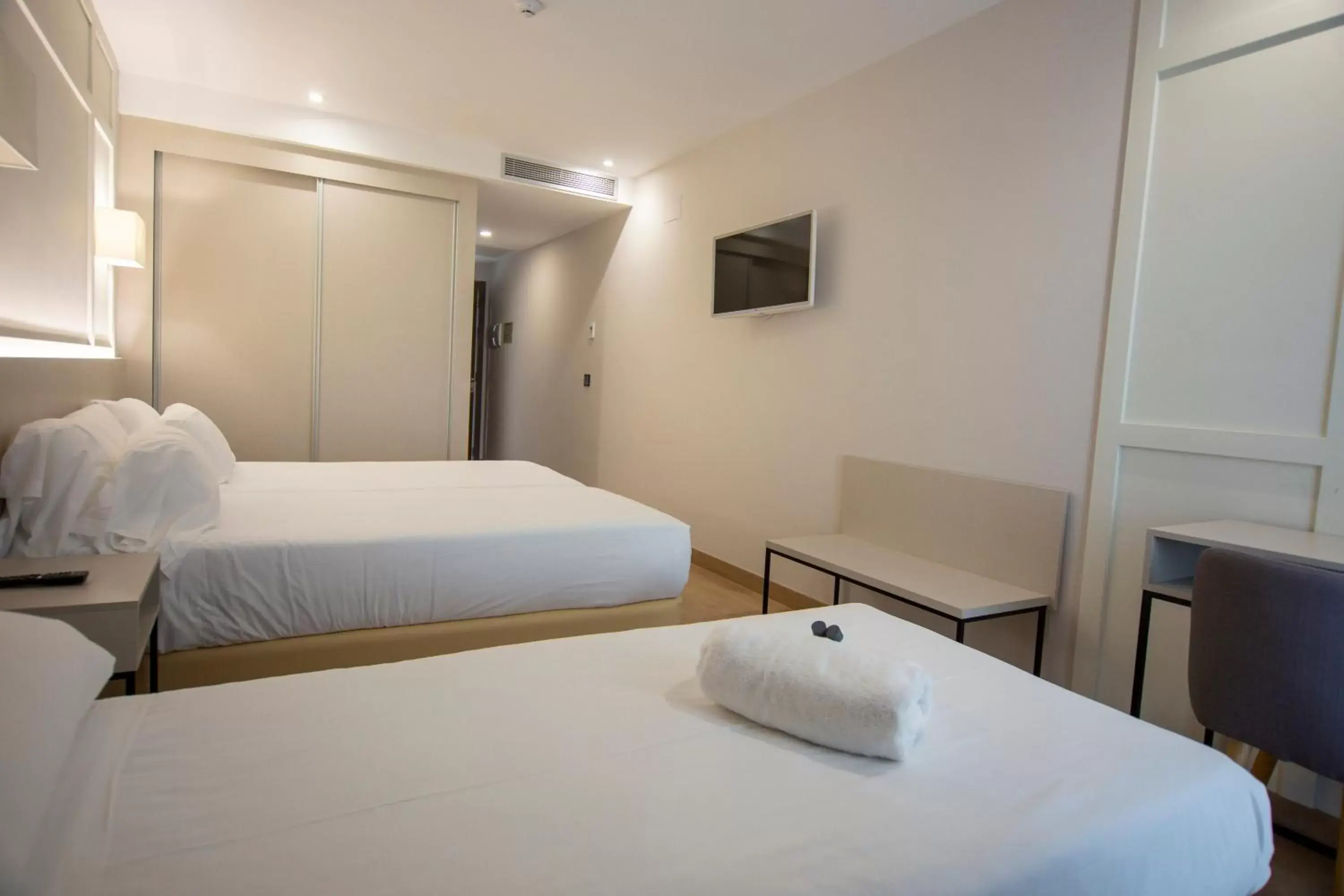 Bedroom, Bed in Oca Playa de Foz Hotel & Spa Bedroom, Bed in Oca Playa de Foz Hotel & Spa