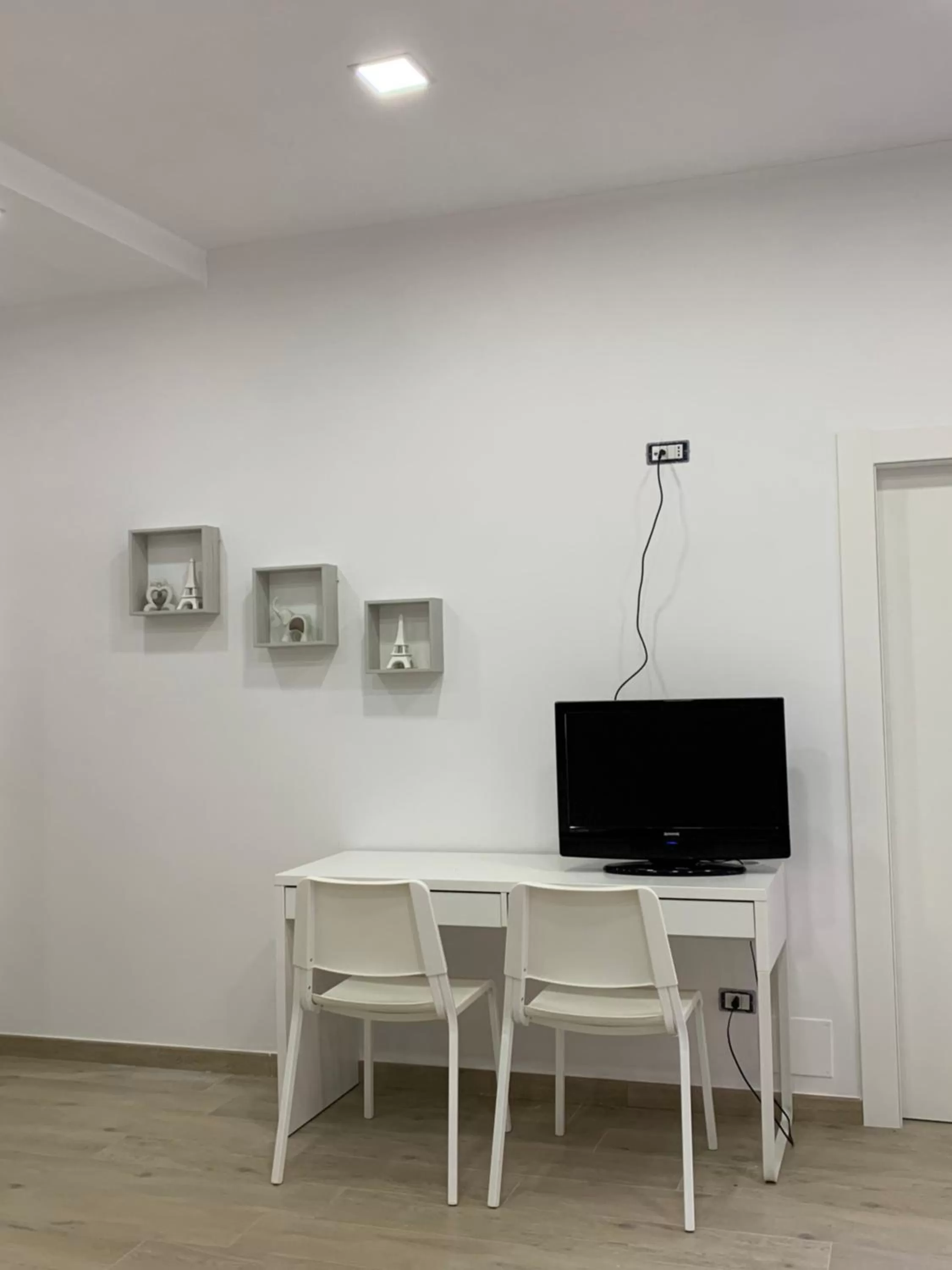 TV and multimedia, TV/Entertainment Center in La Rosa del Vesuvio