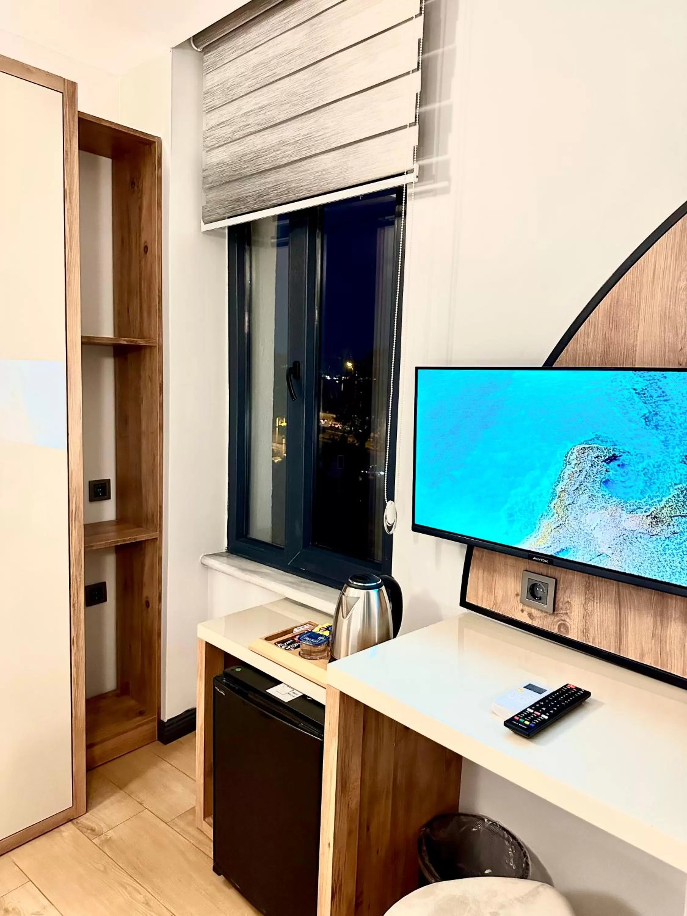 TV and multimedia in Newalla Hotel Old City