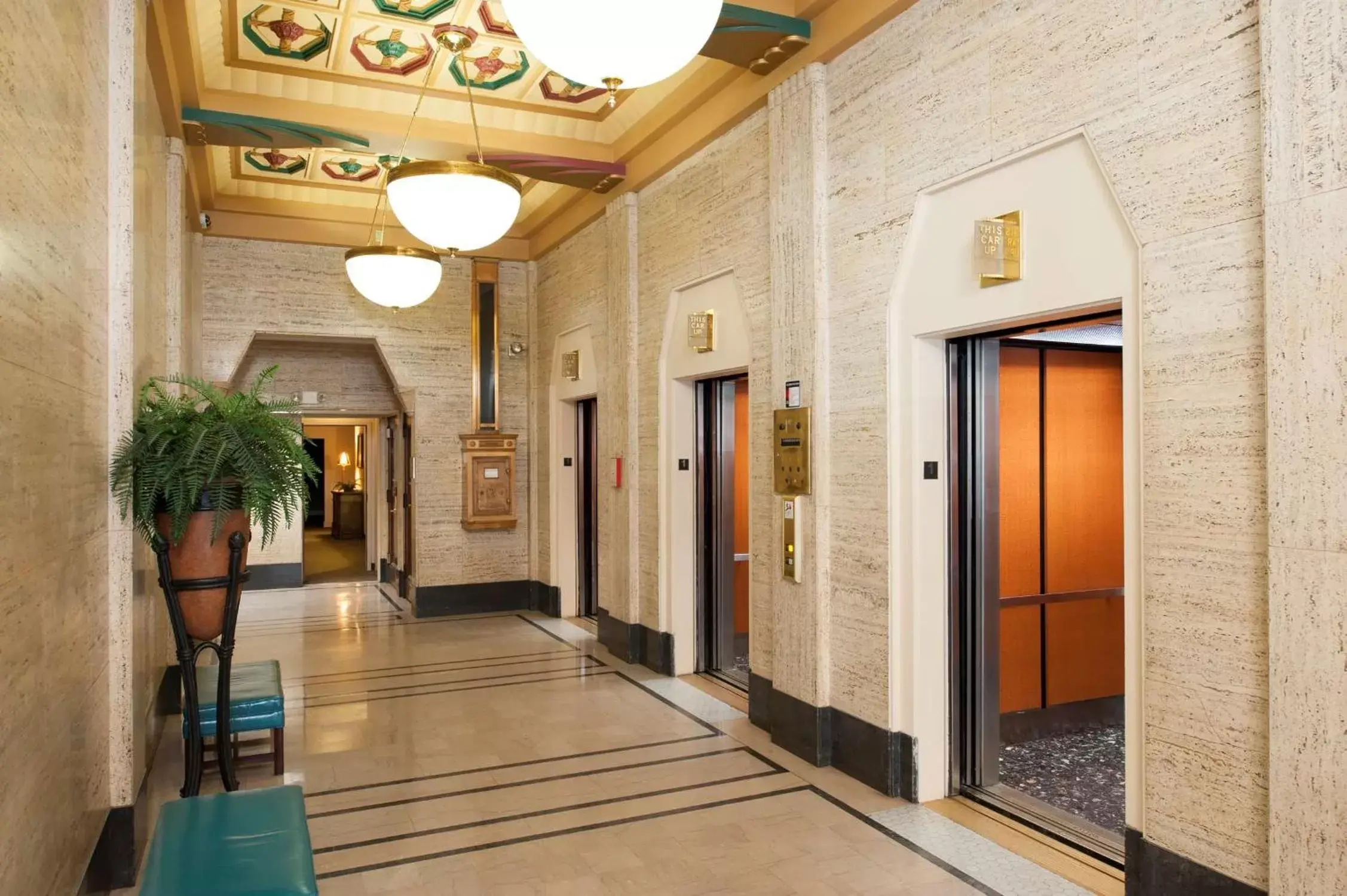 Lobby or reception in Hampton Inn Indianapolis Downtown Across from Circle Centre