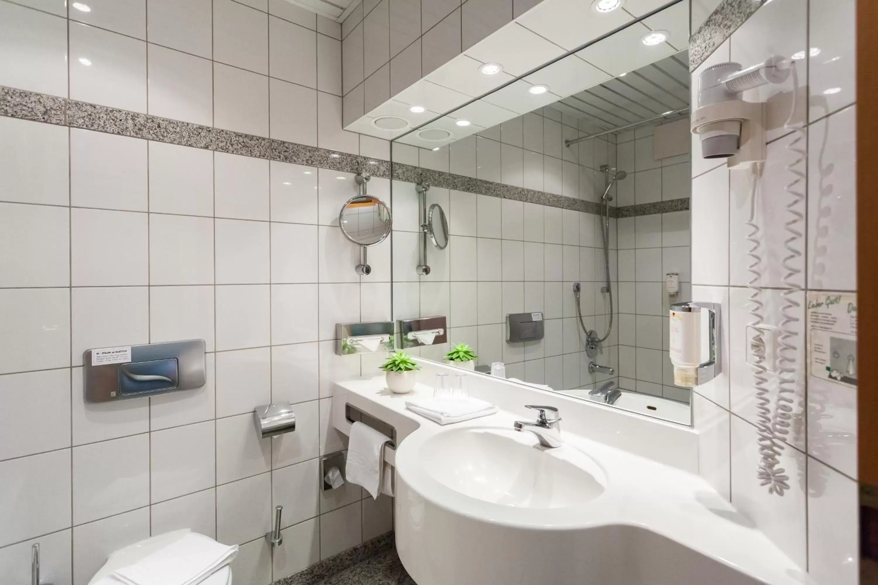 Bathroom in Hotel Neustädter Hof