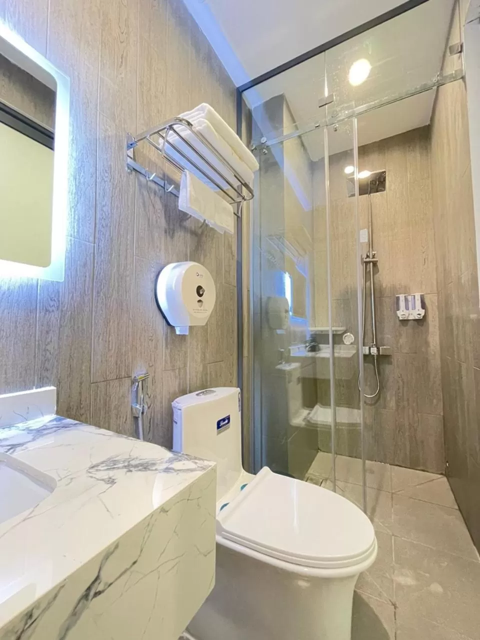 Toilet in TÂY NINH CITY HOTEL