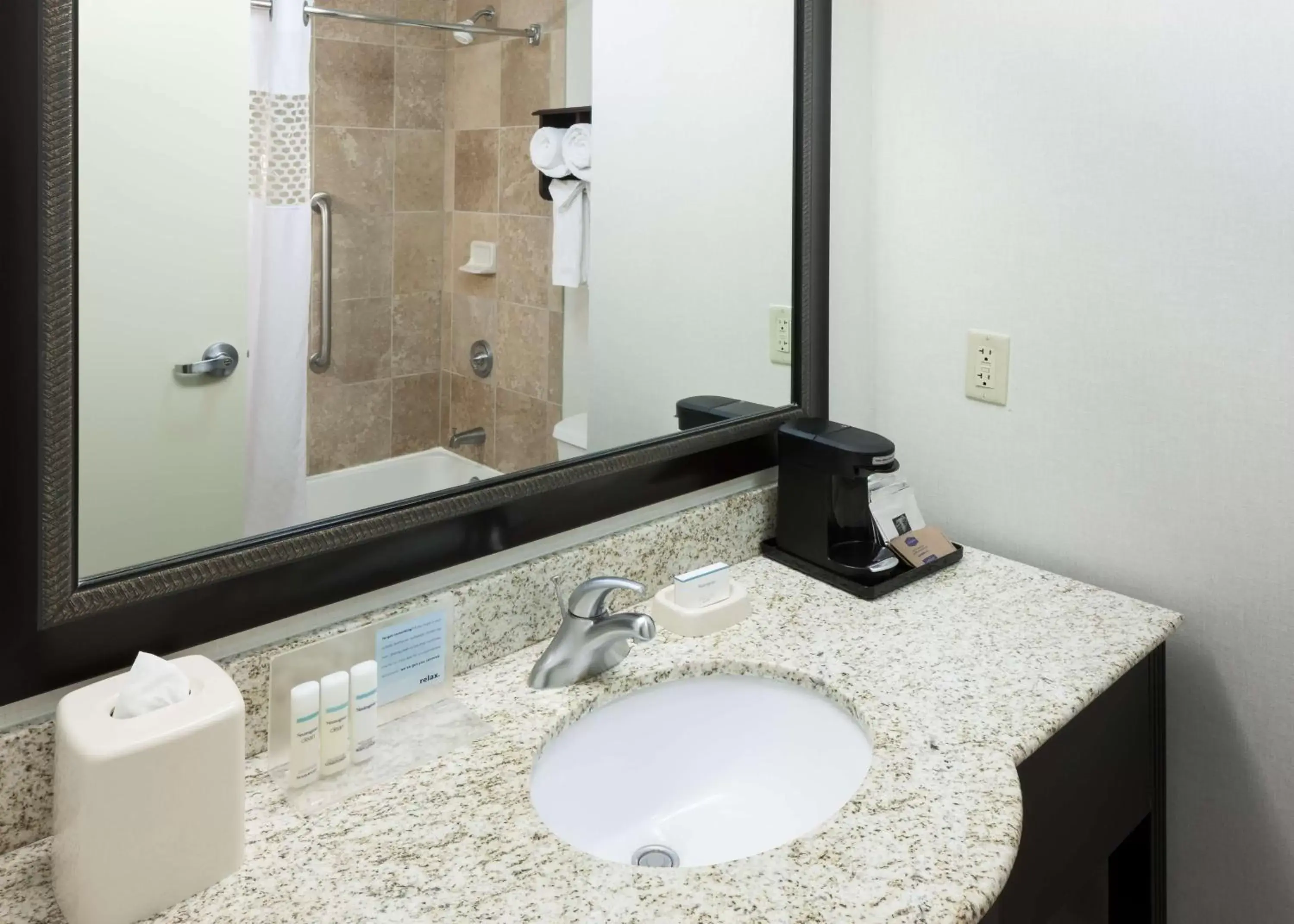 Bathroom in Hampton Inn & Suites Omaha-Downtown