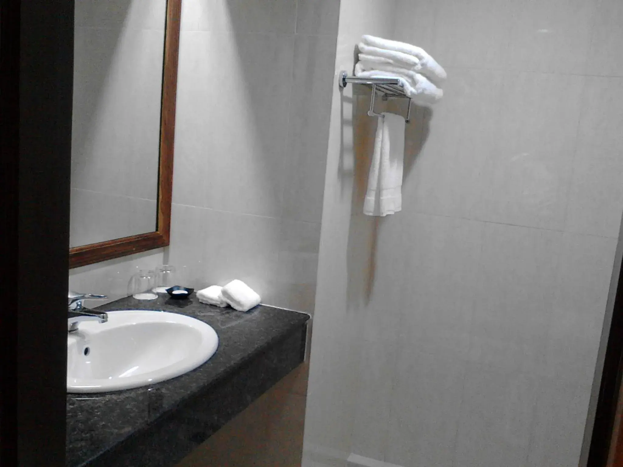 Bathroom in Silver Green Hotel