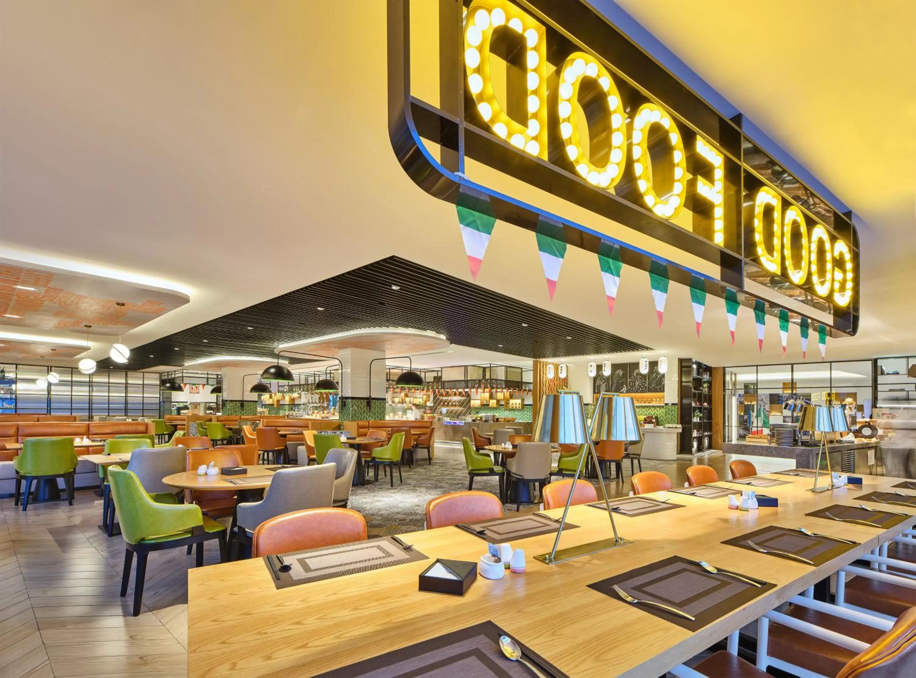 Restaurant/places to eat in Holiday Inn Guangzhou South Lake-an lHG Hotel