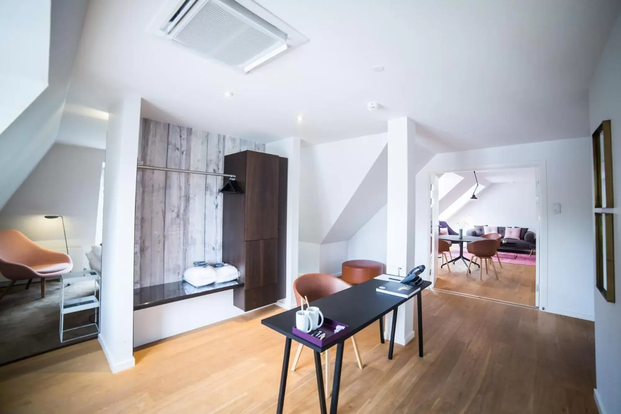 Bedroom, Seating Area in Comwell Kellers Park