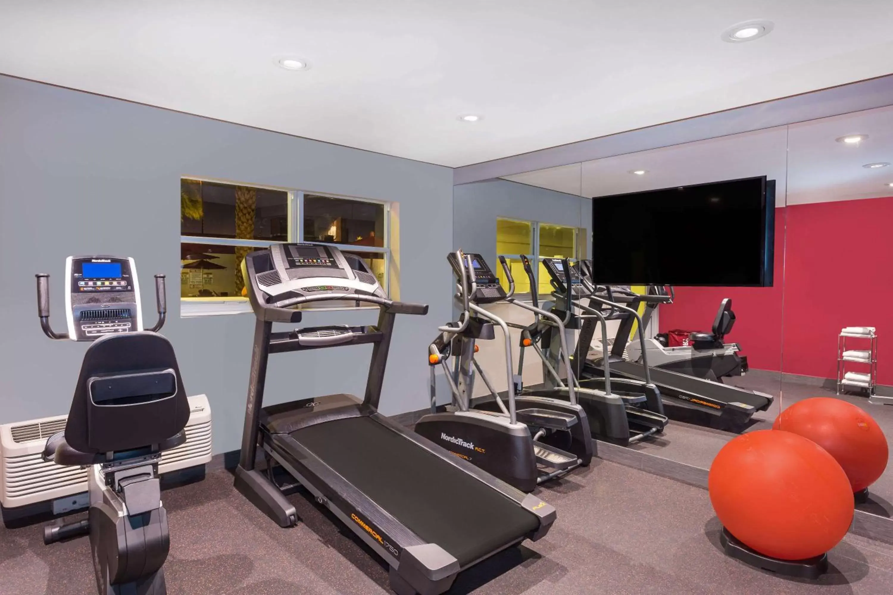 Fitness centre/facilities, Fitness Center/Facilities in Ramada by Wyndham Miami Springs/Miami International Airport