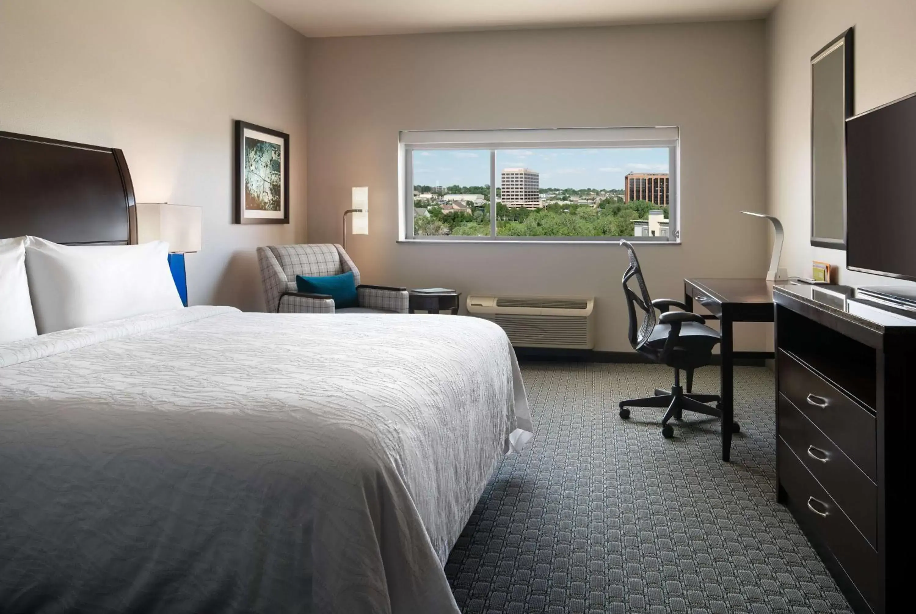 Bedroom, Bed in Hilton Garden Inn Denver/Cherry Creek