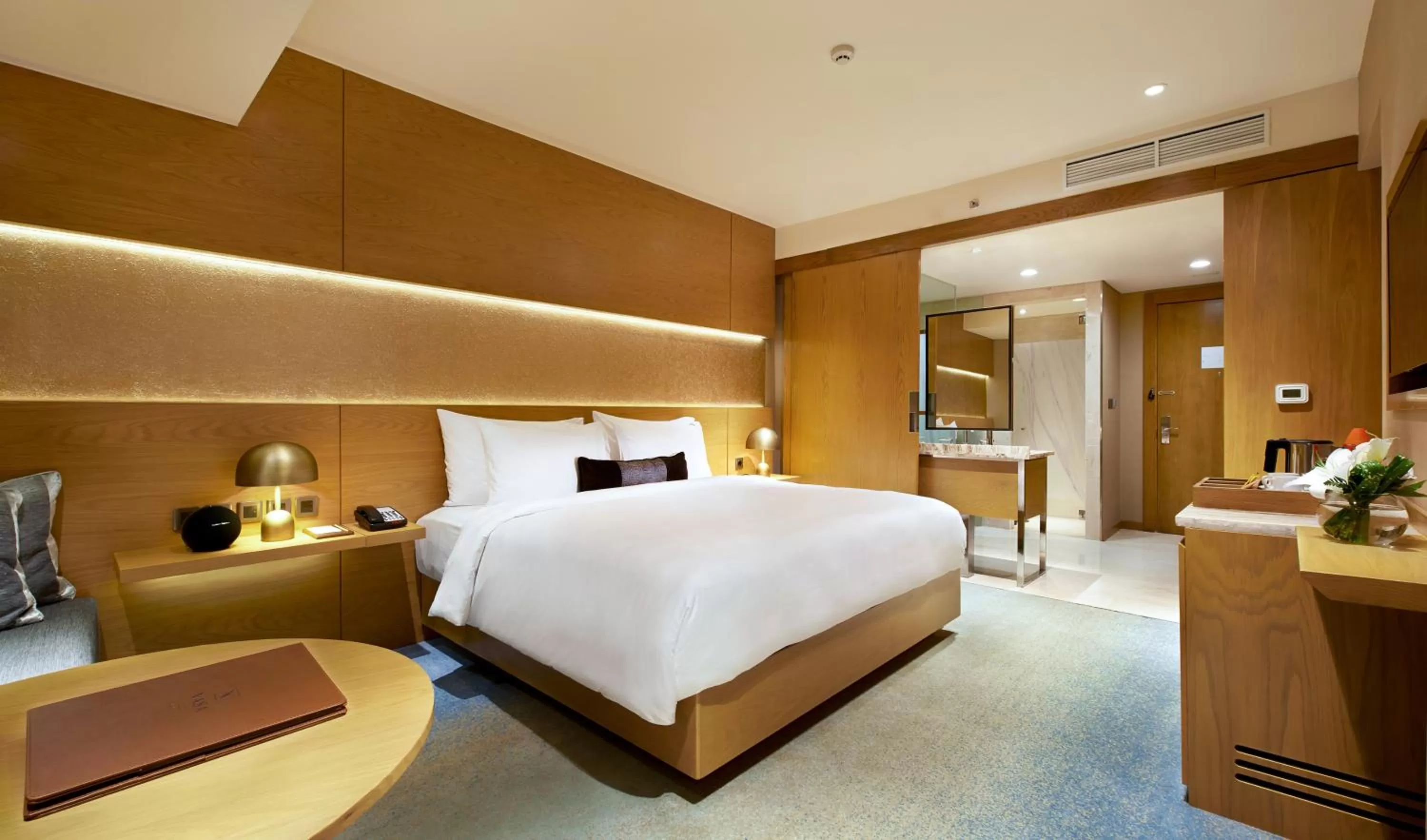 Bedroom, Bed in Vasa Hotel Surabaya