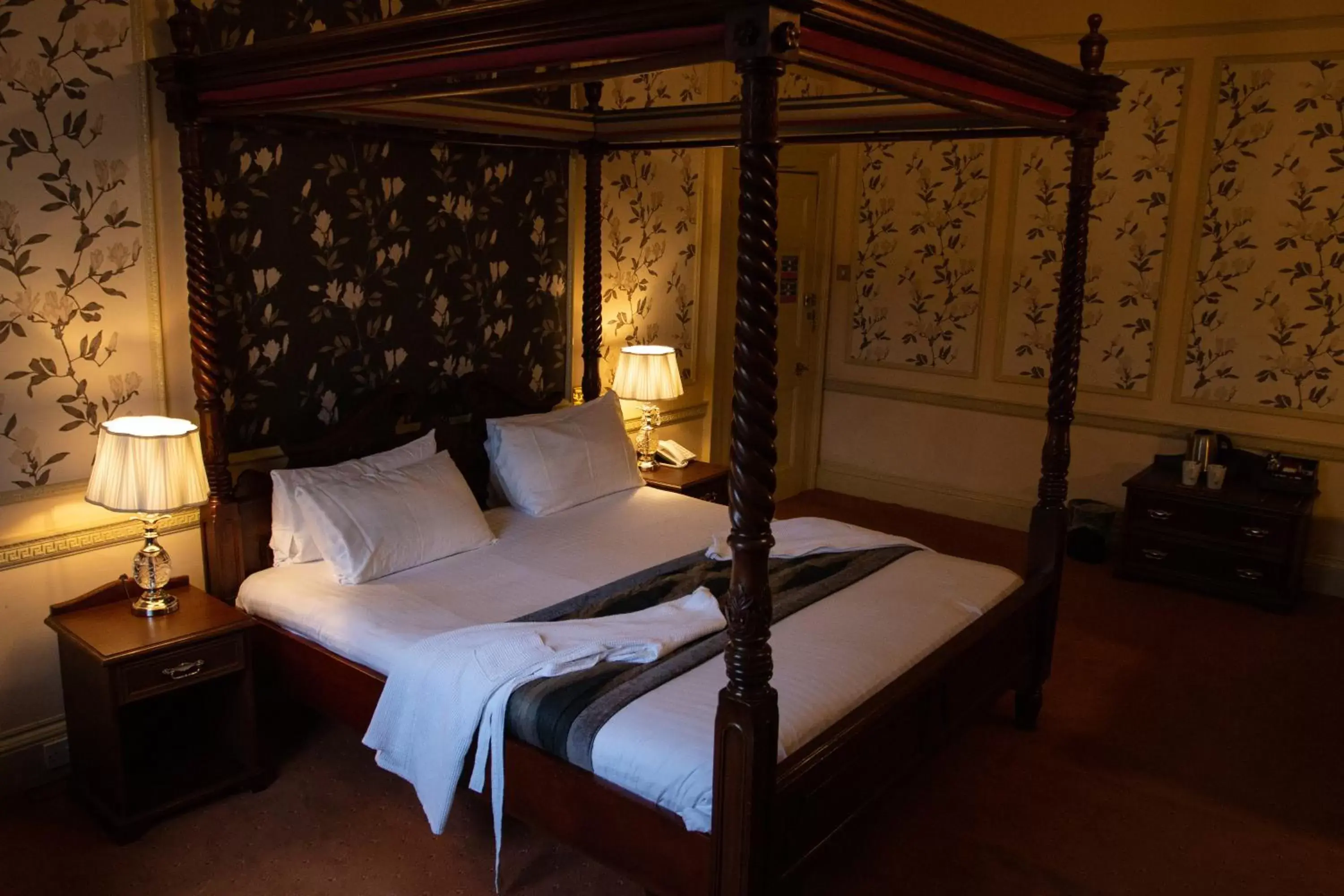 Bed in Milford Hall Hotel & Spa