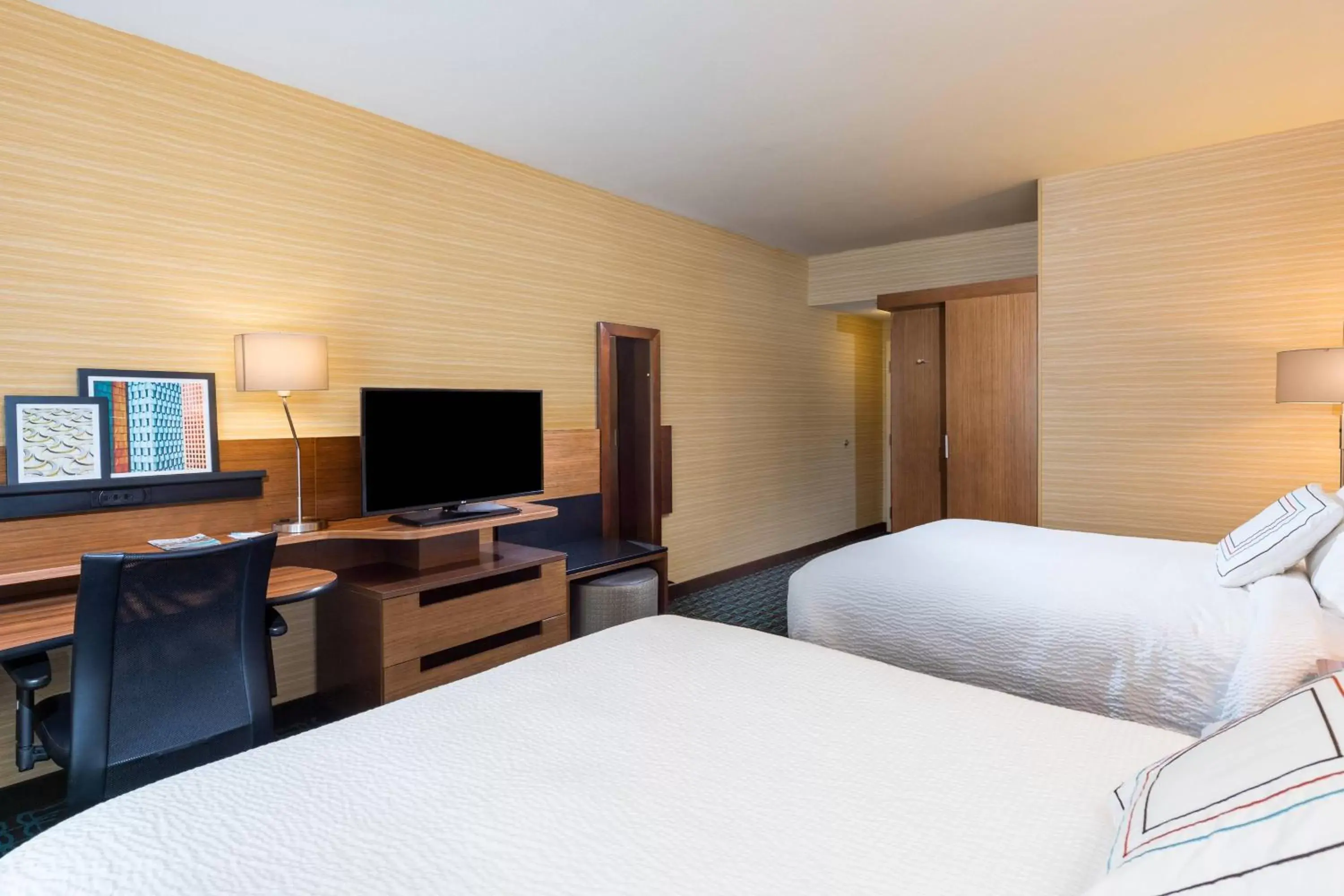 Photo of the whole room, Bed in Fairfield Inn & Suites by Marriott Corpus Christi Aransas Pass