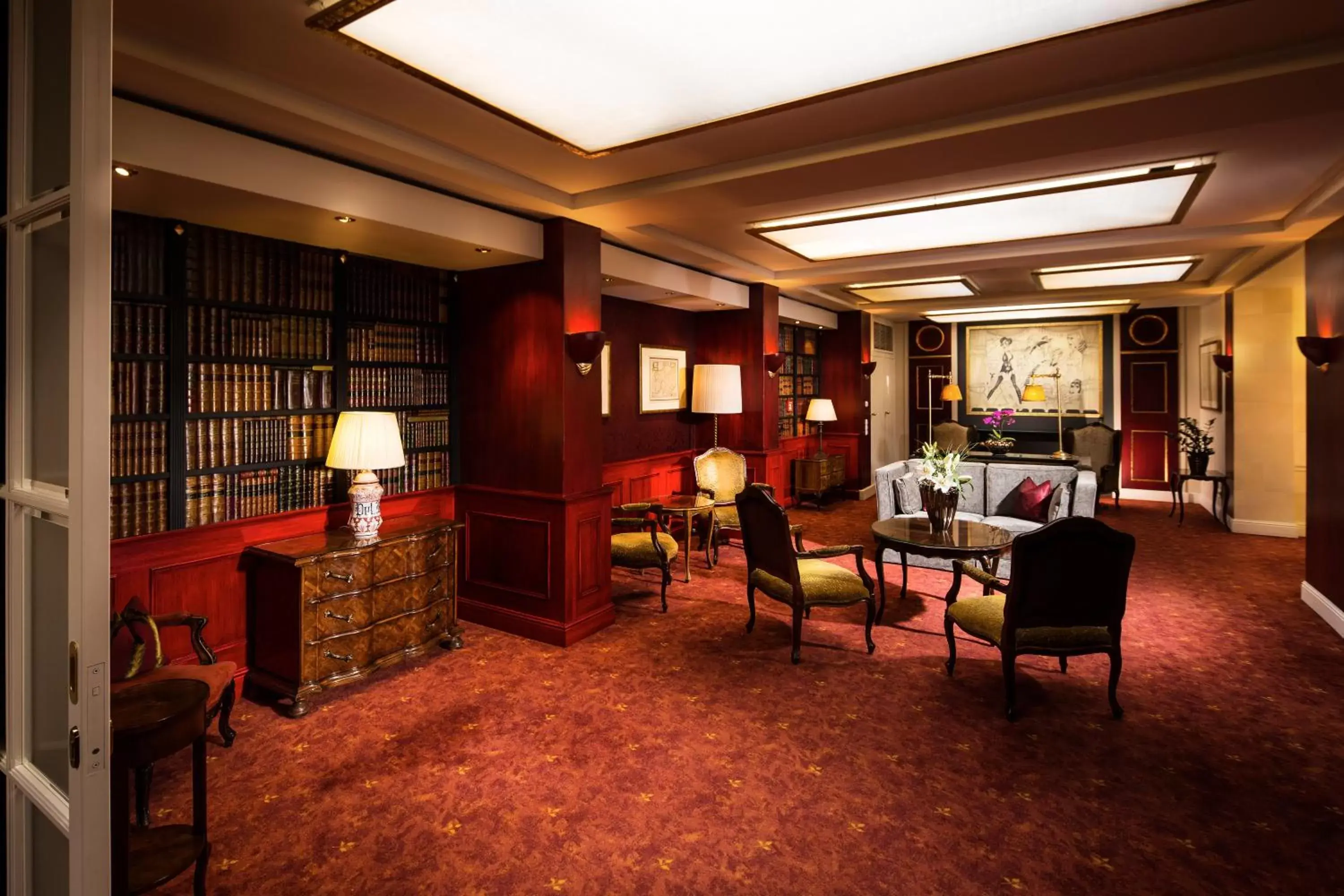 Lounge or bar, Lobby/Reception in Hotel Bristol Salzburg