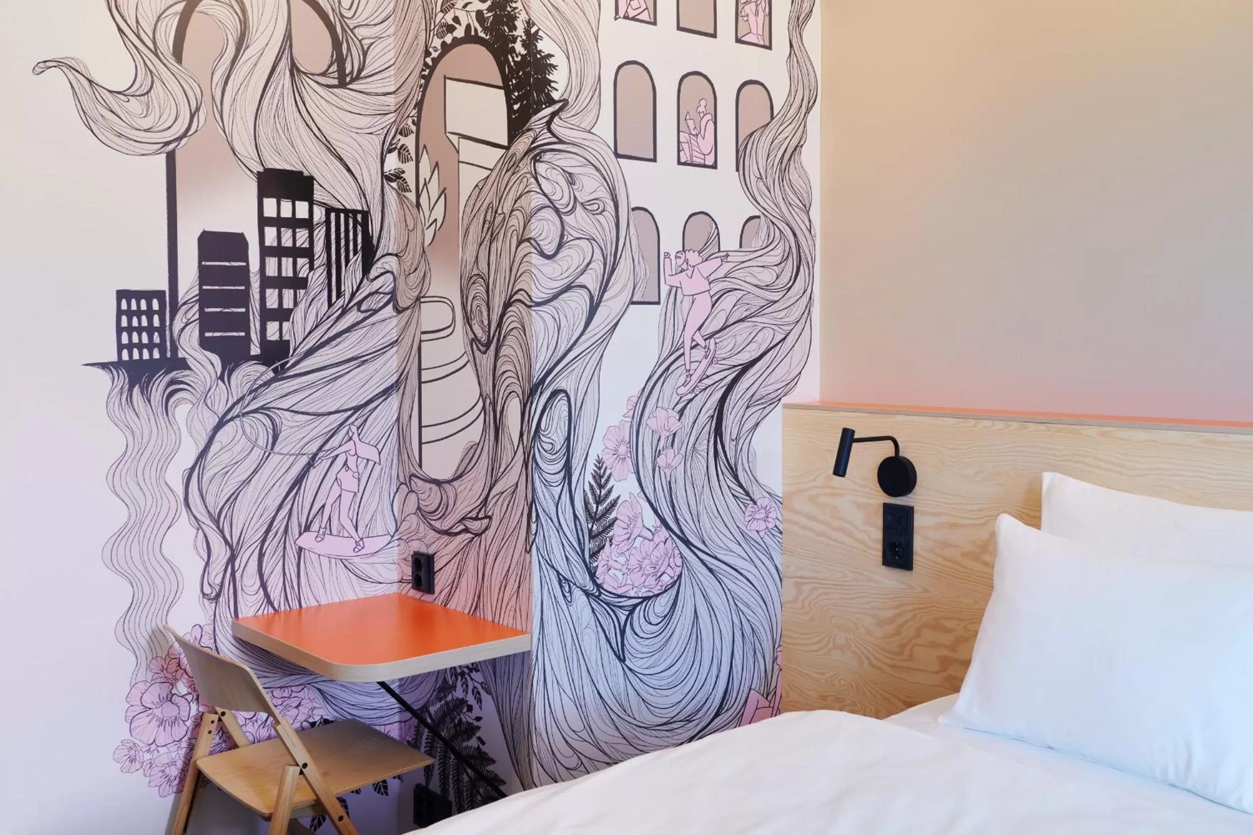 Decorative detail, Bed in Heymo 1 by Sokos Hotels