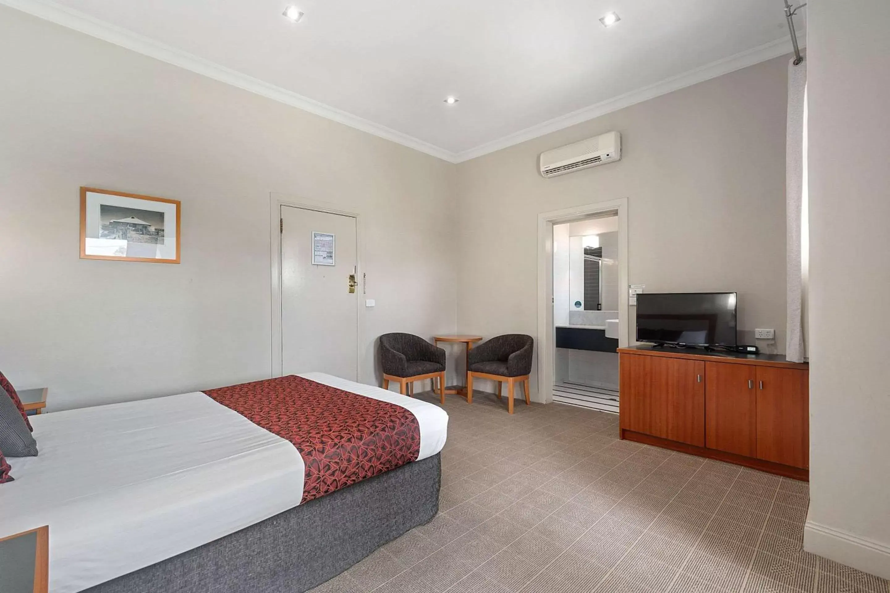 Bedroom in Quality Hotel Mildura Grand